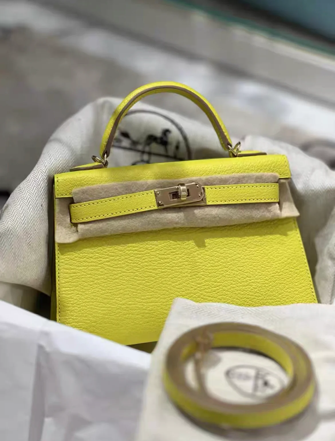 Hermes Mini Kelly Sellier Bag Lime Chevre Leather light gold hardware - Image 3