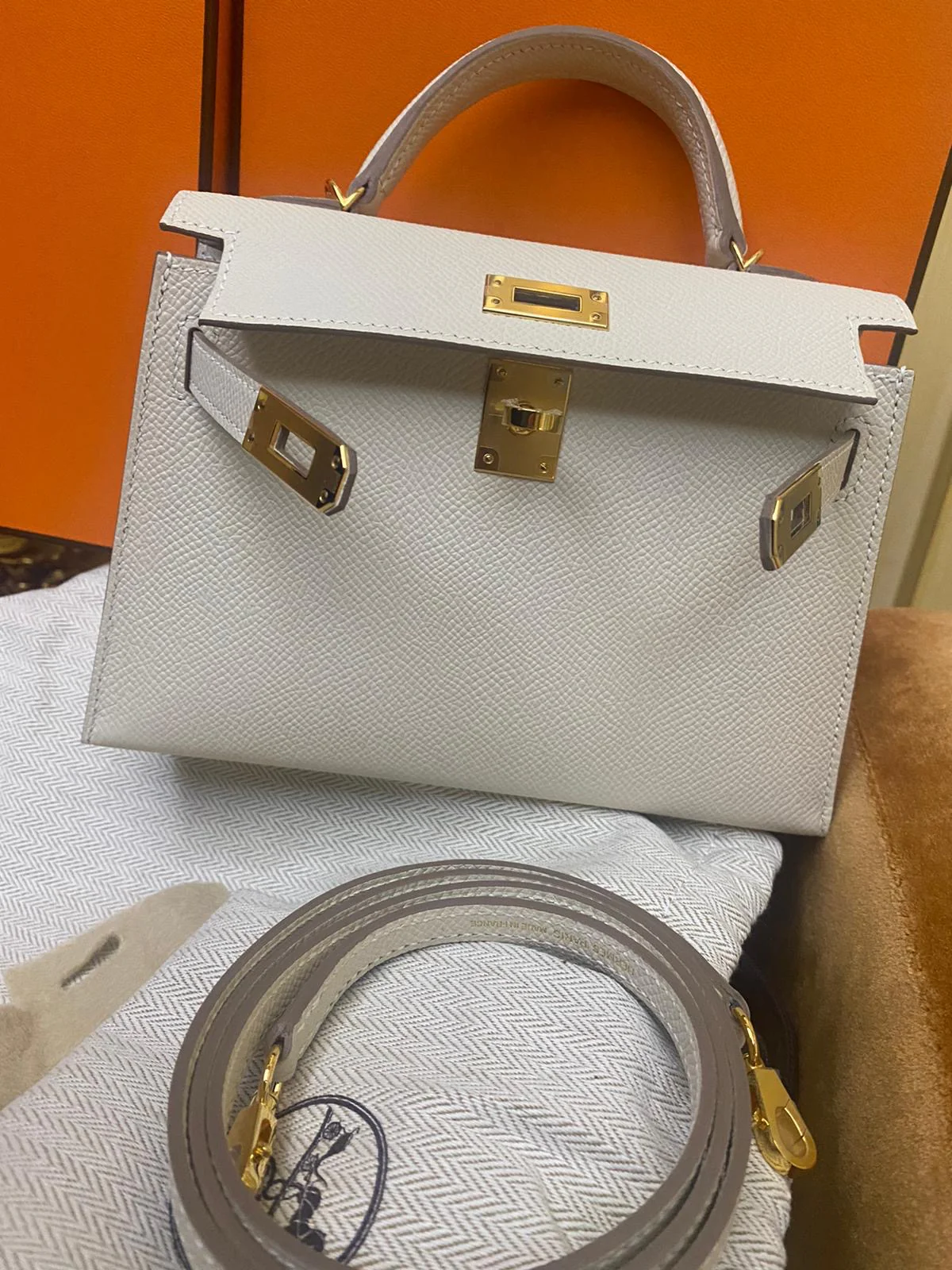 Hermes Mini Kelly Sellier Craie Epsom leather Gold hardware - Image 6
