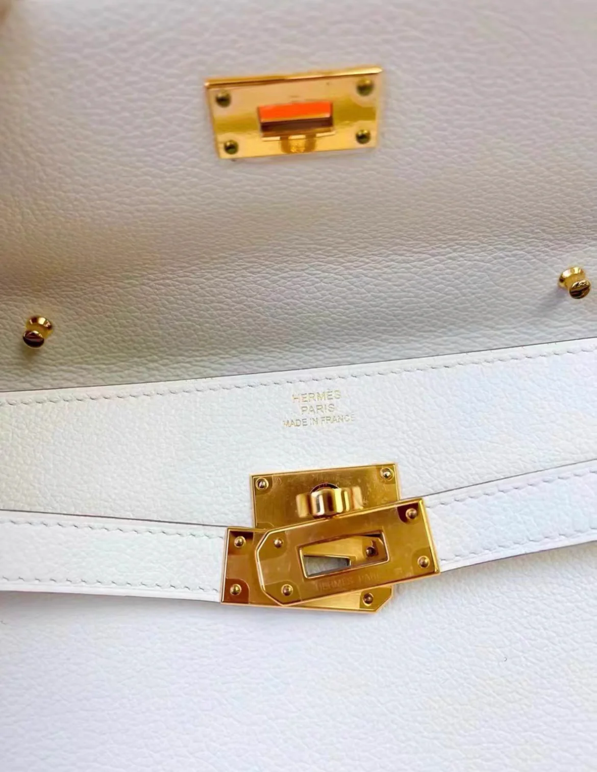 Hermès Mushroom Evercolor Kelly-To-Go Wallet Gold Hardware, - Image 5
