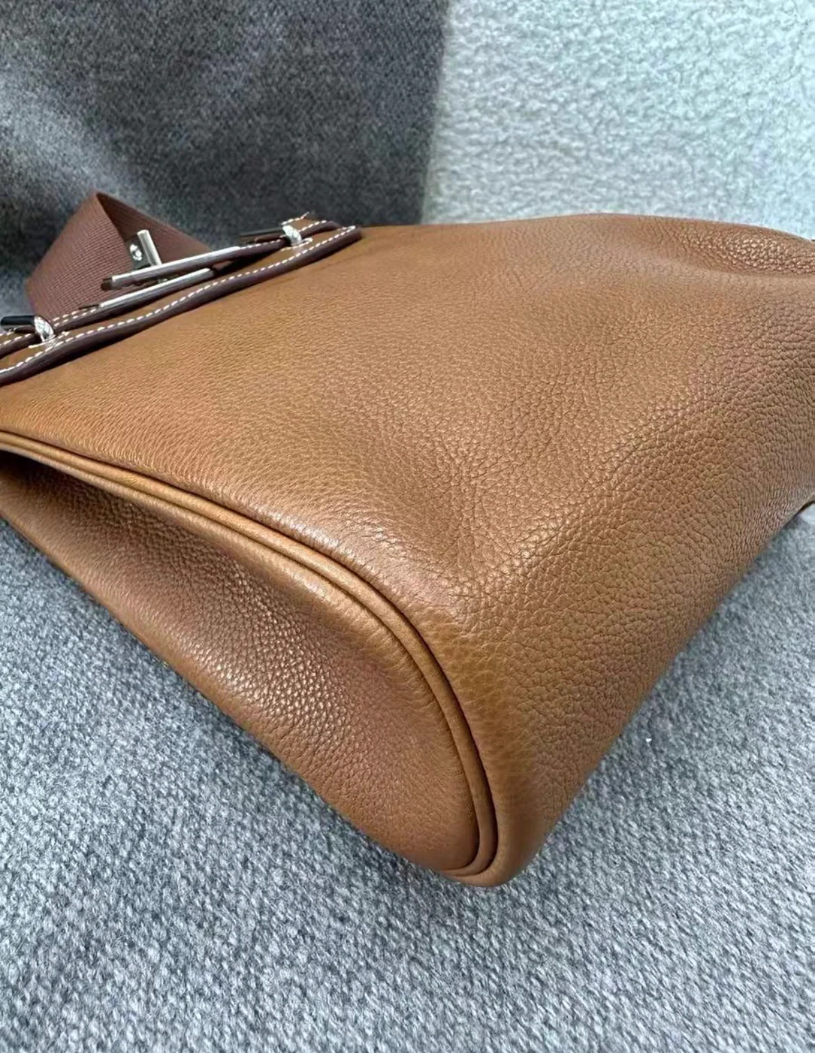 HERMES Natural Barenia Faubourg Hac A Dos PM Backpack Fauve - Image 3