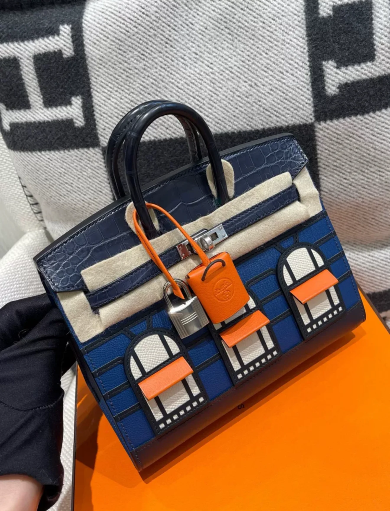 Hermès Night Sac Faubourg Birkin 20 Bleu Marine Matte Alligator Palladium Hardware - Image 3