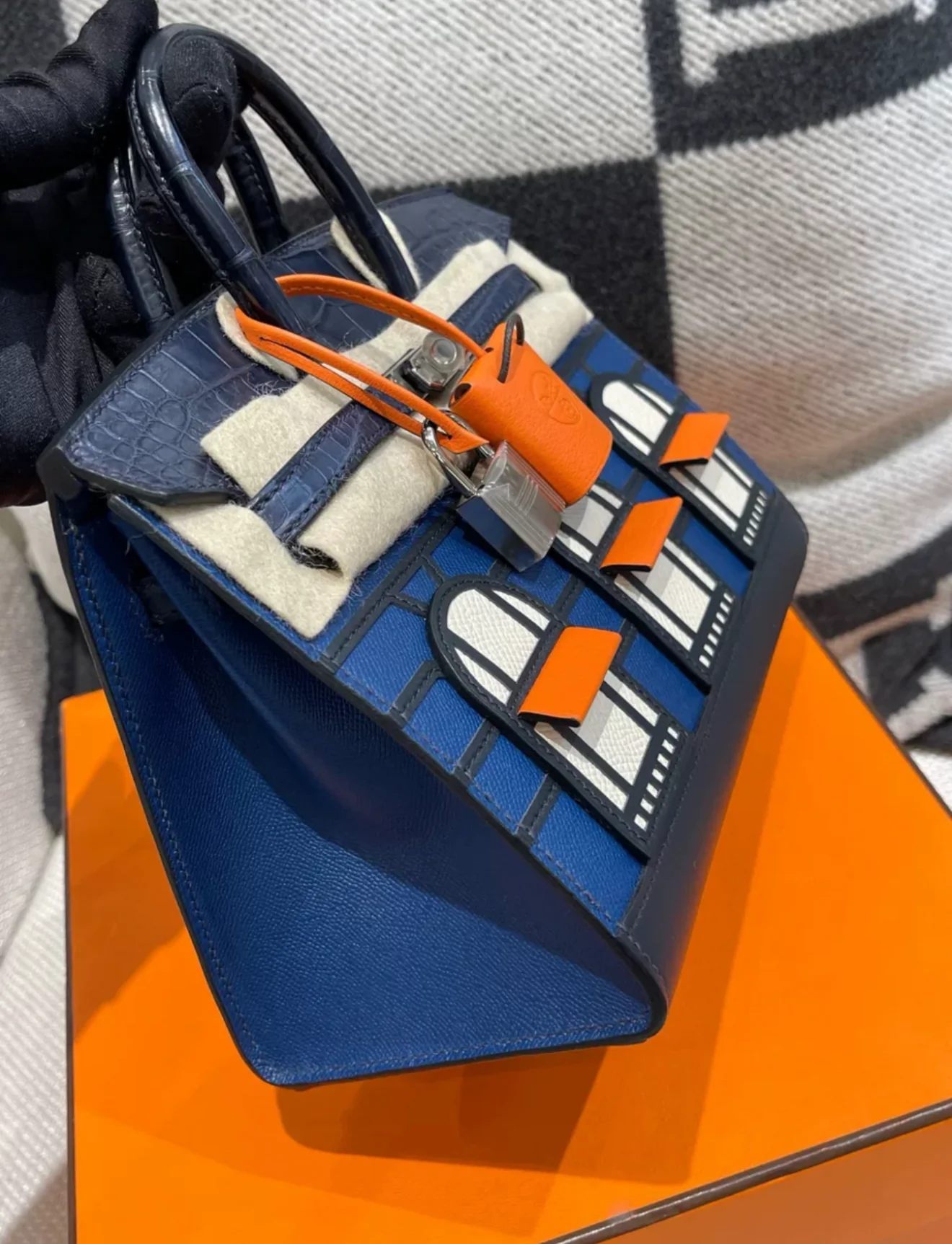 Hermès Night Sac Faubourg Birkin 20 Bleu Marine Matte Alligator Palladium Hardware - Image 5