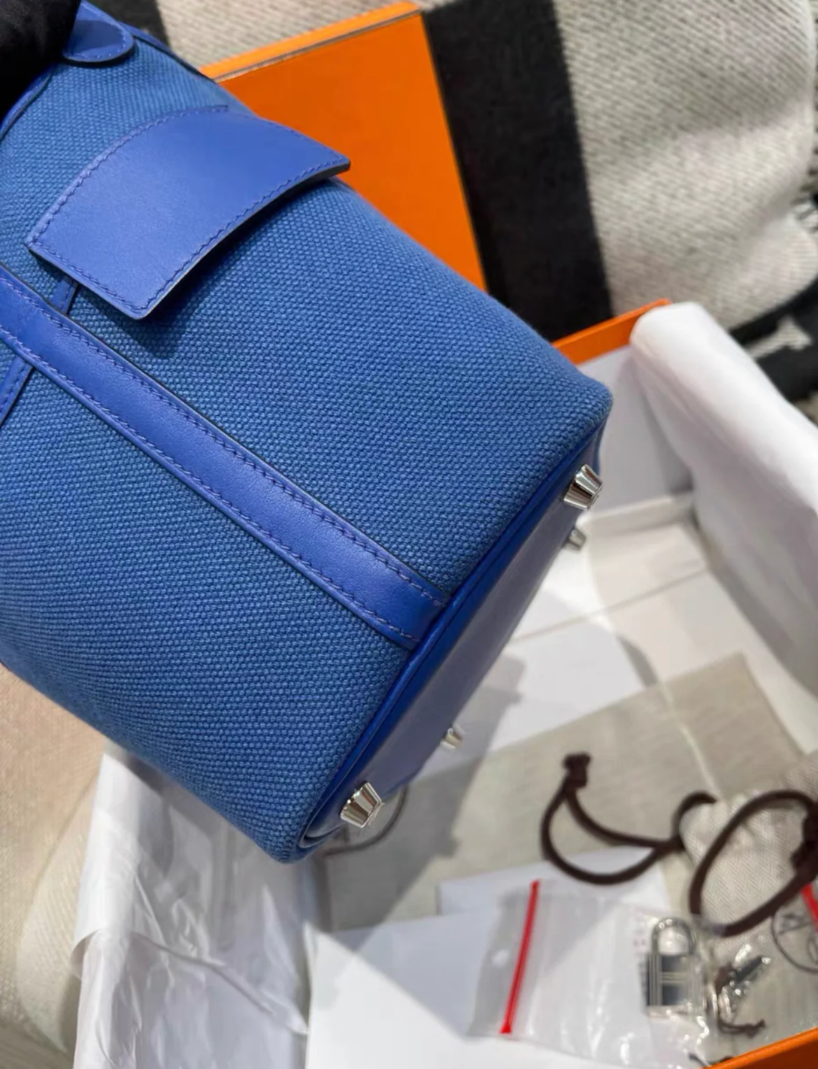 Hermès Picotin Cargo 18 Bleu France Swift and Toile Canvas Palladium Hardware - Image 4