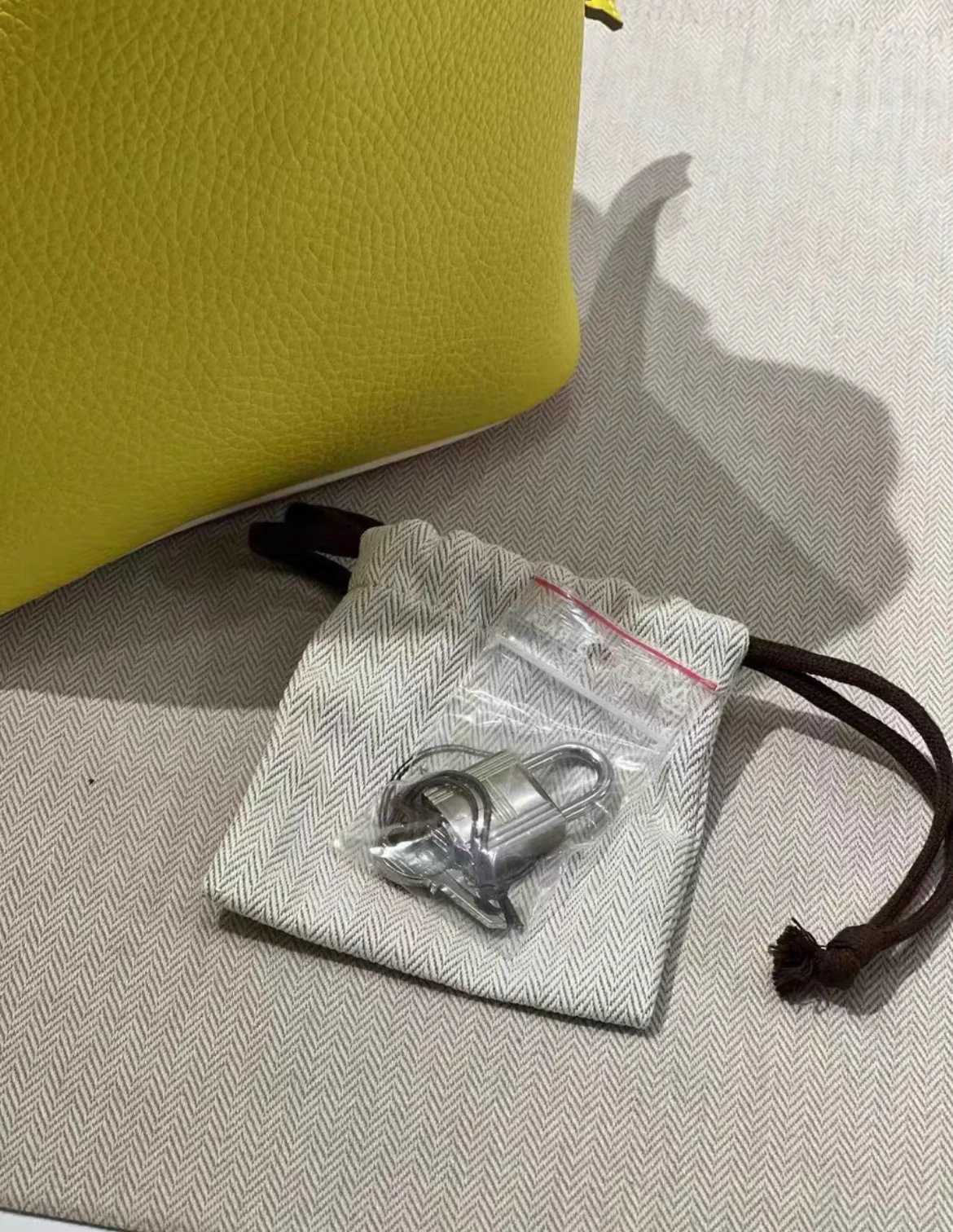 HERMES PICOTIN LOCK 18 YELLOW WHITE PALLADIUM HARDWARE - Image 2