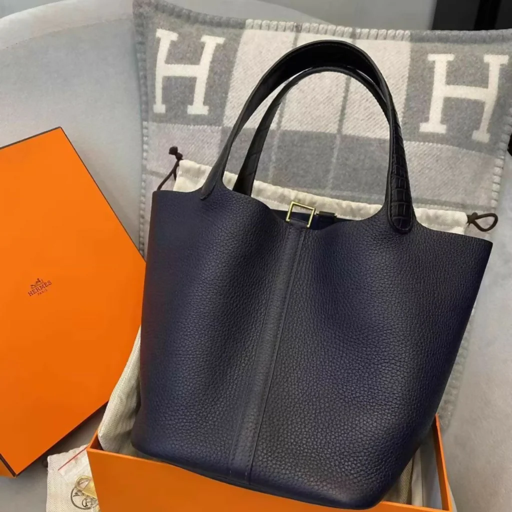 Hermes picotin 22 midnight blue touch crocodile leather gold hardware - Image 2