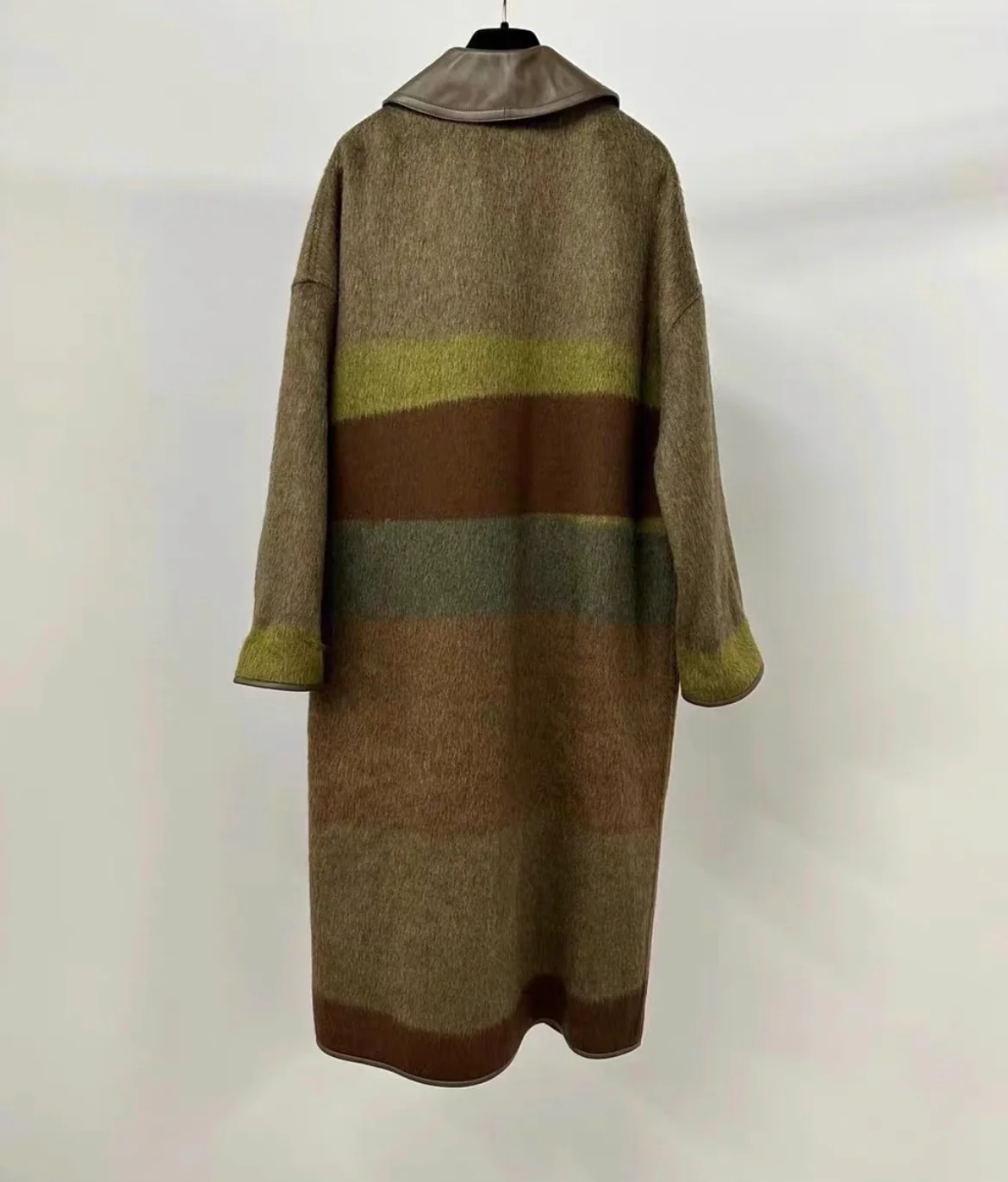Hermes “Rocabar” runway cashmere and mohair coat, size fr34 - Image 2