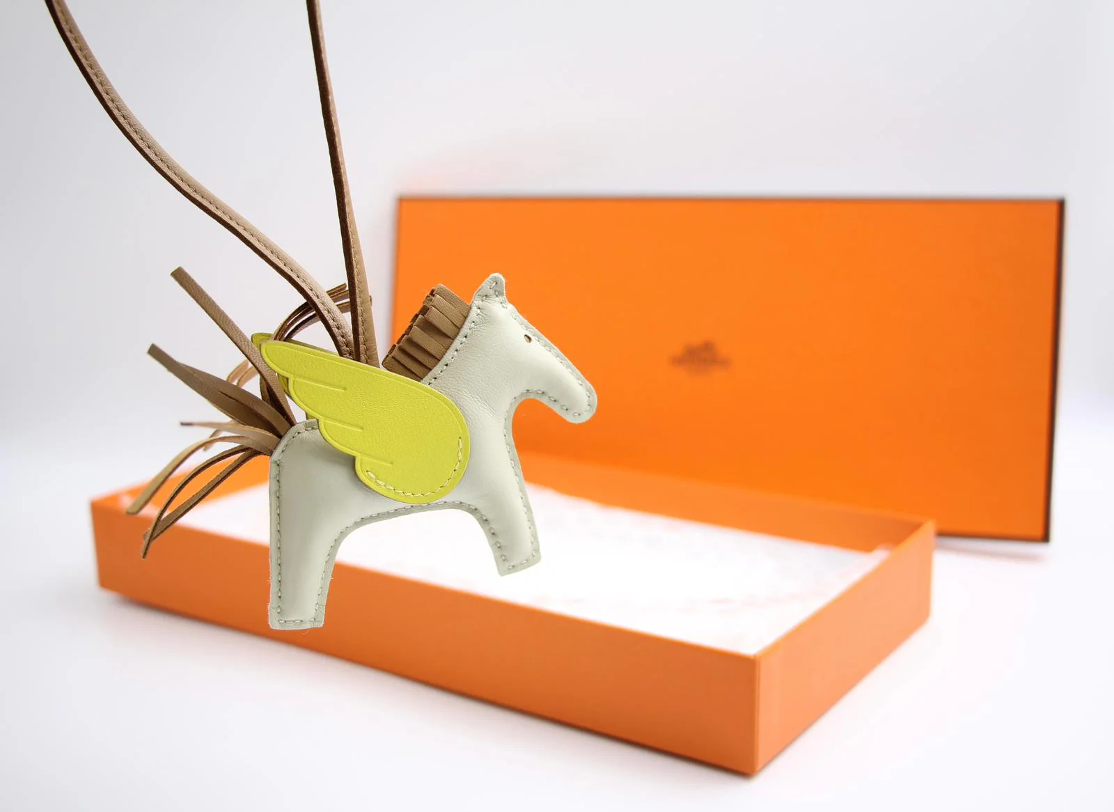 Hermès Rodeo Pm Pegase Pm Bag Charm In Craie Chai Lime Milo - Image 2