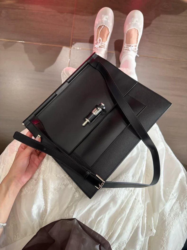 Hermès Pre-Owned 2020 Epsom Swift Sacabar 30 crossbody bag - Image 2