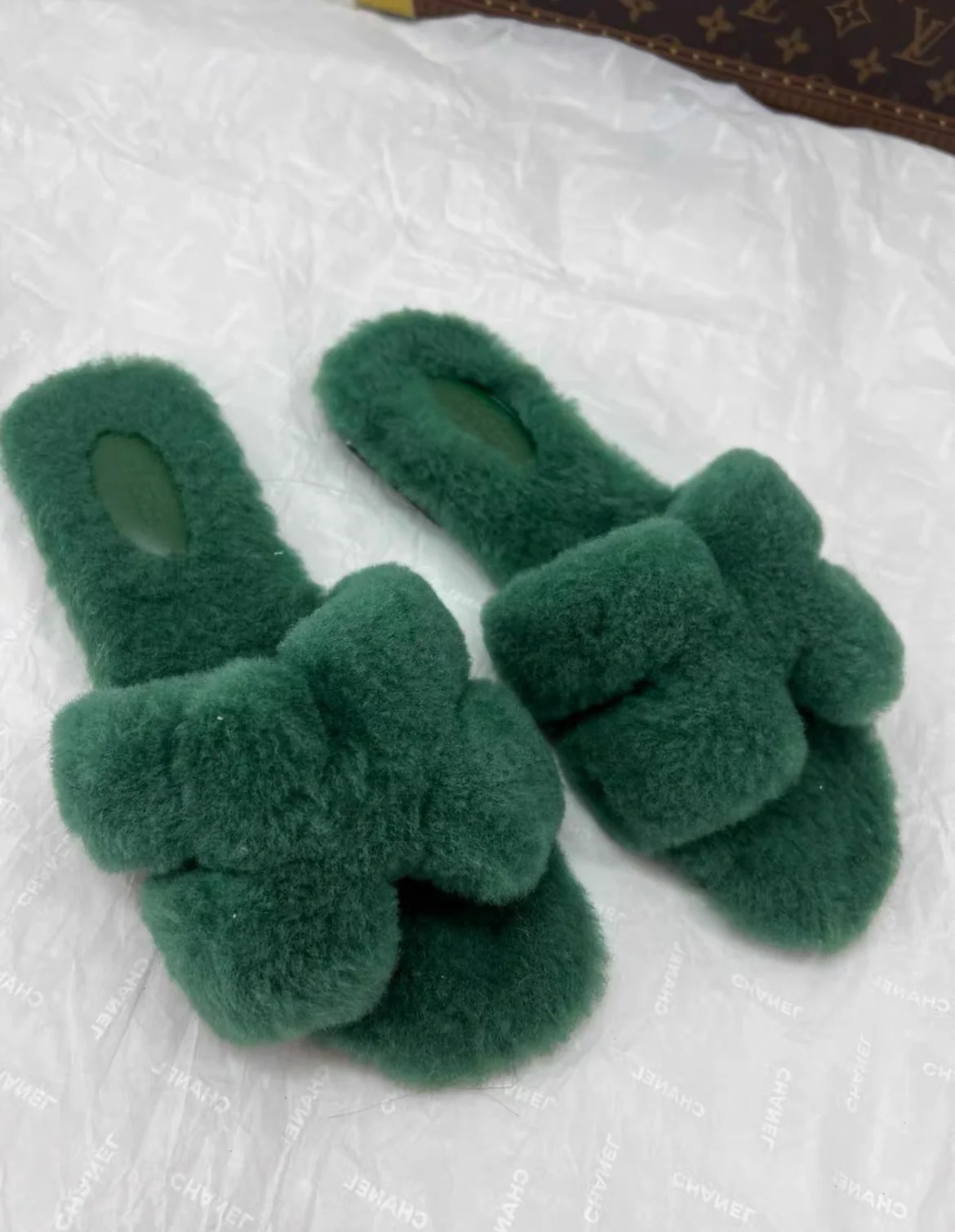 HERMÈS Sandals Oran size 38 fur Green - Image 3