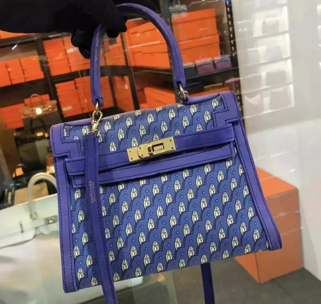 Hermès Silk and Dobris Owl Kelly Sellier 20 Blue Gold Hardware