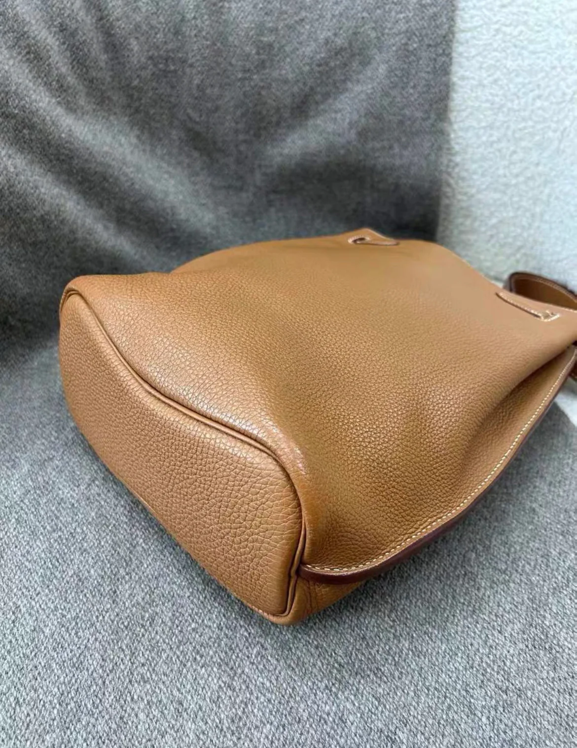Hermes So Kelly 22 Gold Togo Leather Palladium Hardware - Image 7