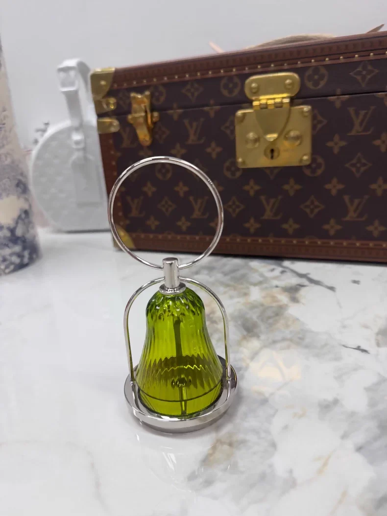 Hermes St. Louis green crystal chandelier - Image 2