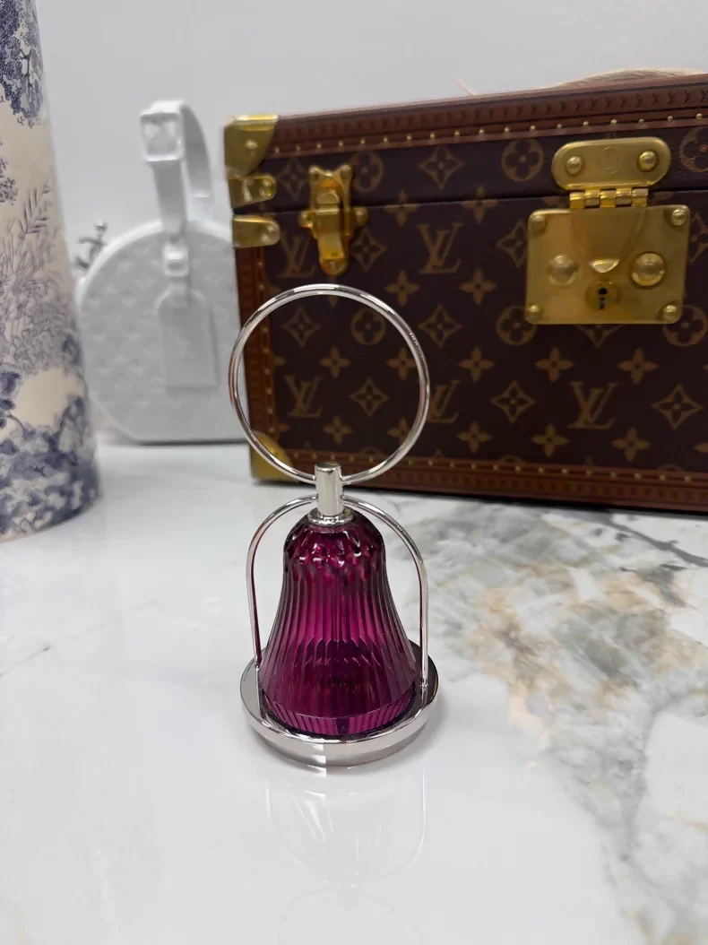 Hermes St. Louis purple crystal chandelier - Image 2
