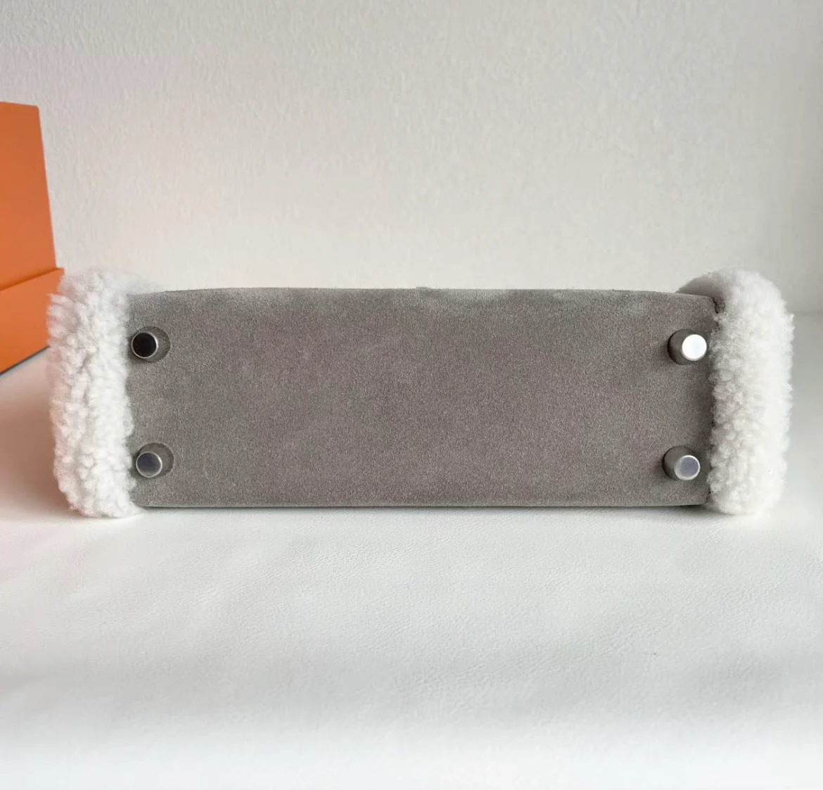 HERMES Veau Grizzly Mouton Shearling Swift Teddy Mini Kelly 20 Gris Caillou Ecru Etoupe - Image 5