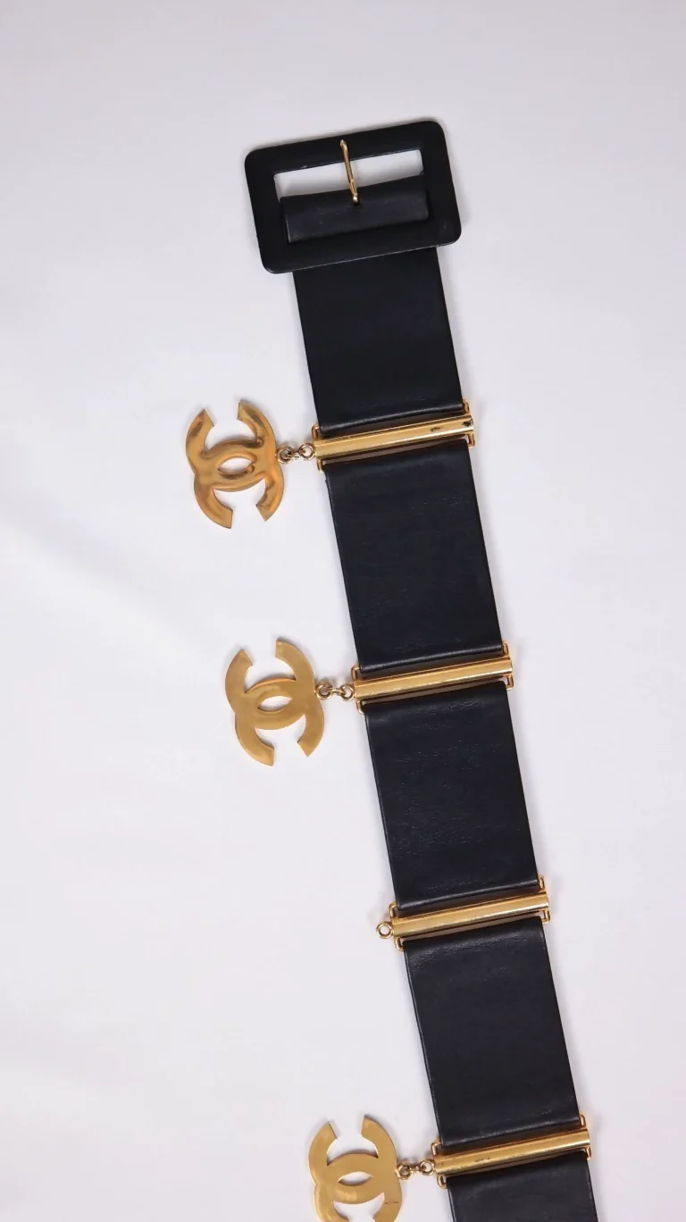 1993 Chanel CC pendant, black wide belt - Image 3
