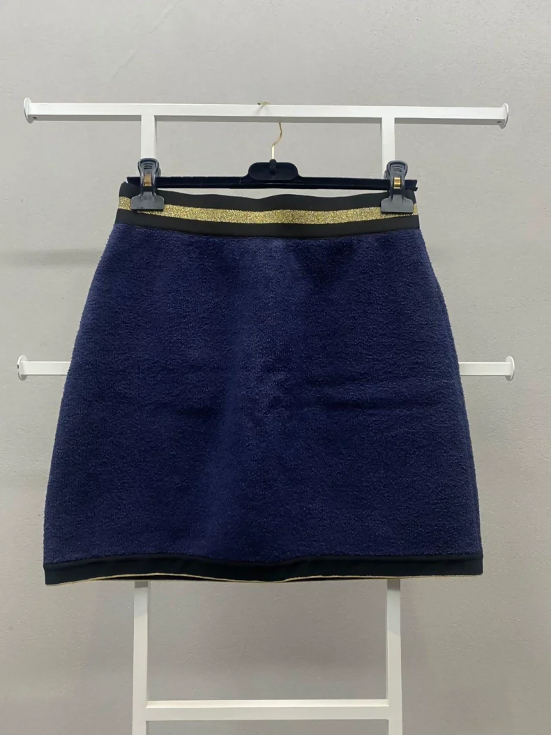 Chanel 19C dark blue skirt - Image 2