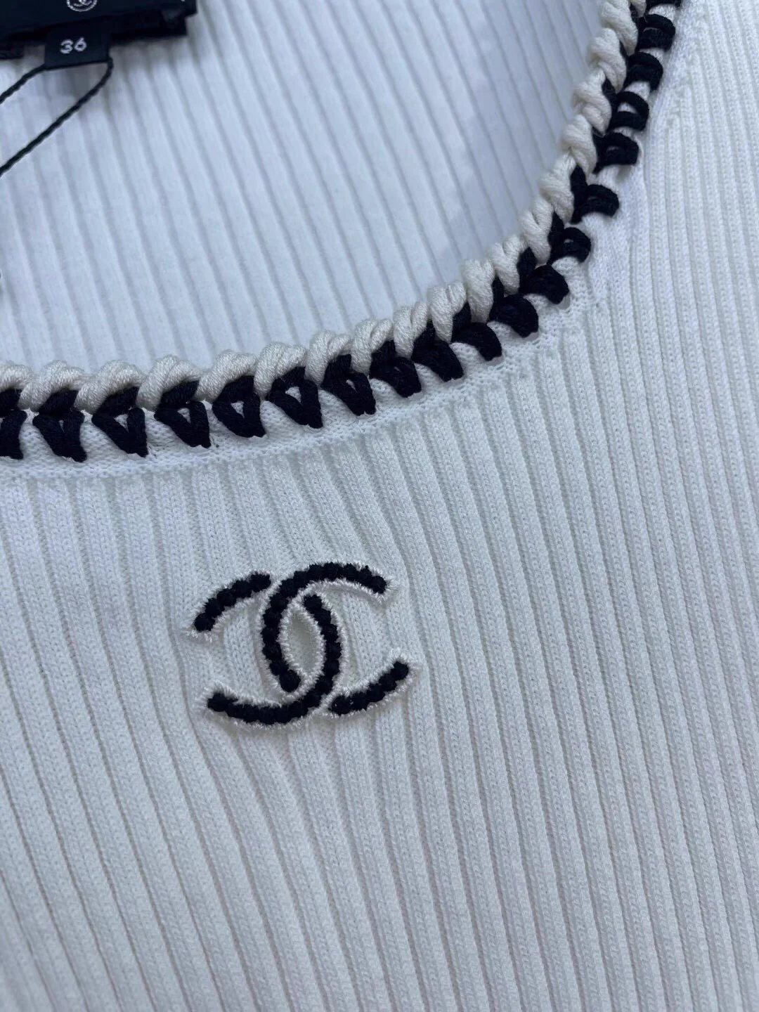 Chanel 22C white dress - Image 3
