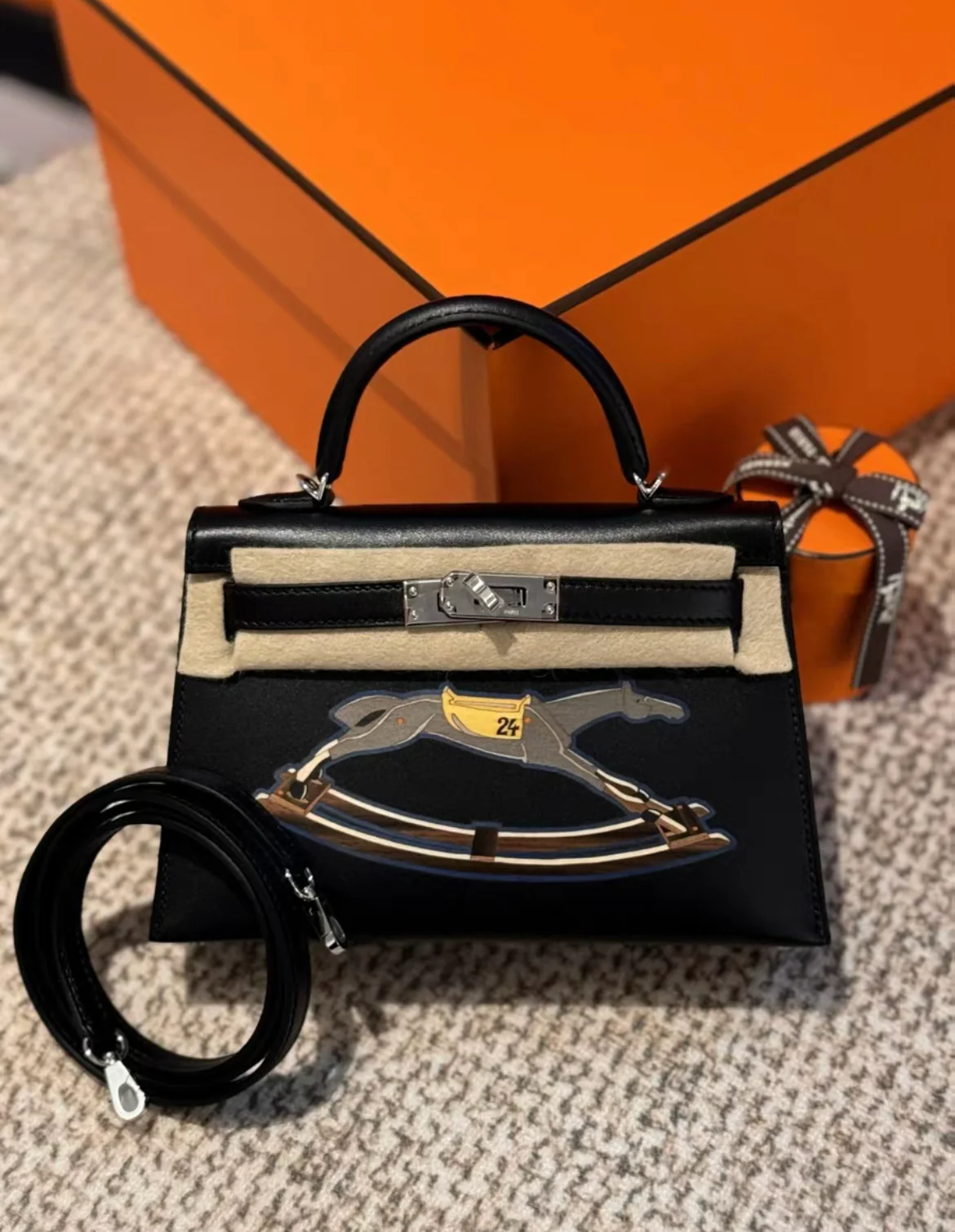 Limited edition Hermes mini kelly 2 Cheval De Bois Palladium Hardware - Image 3