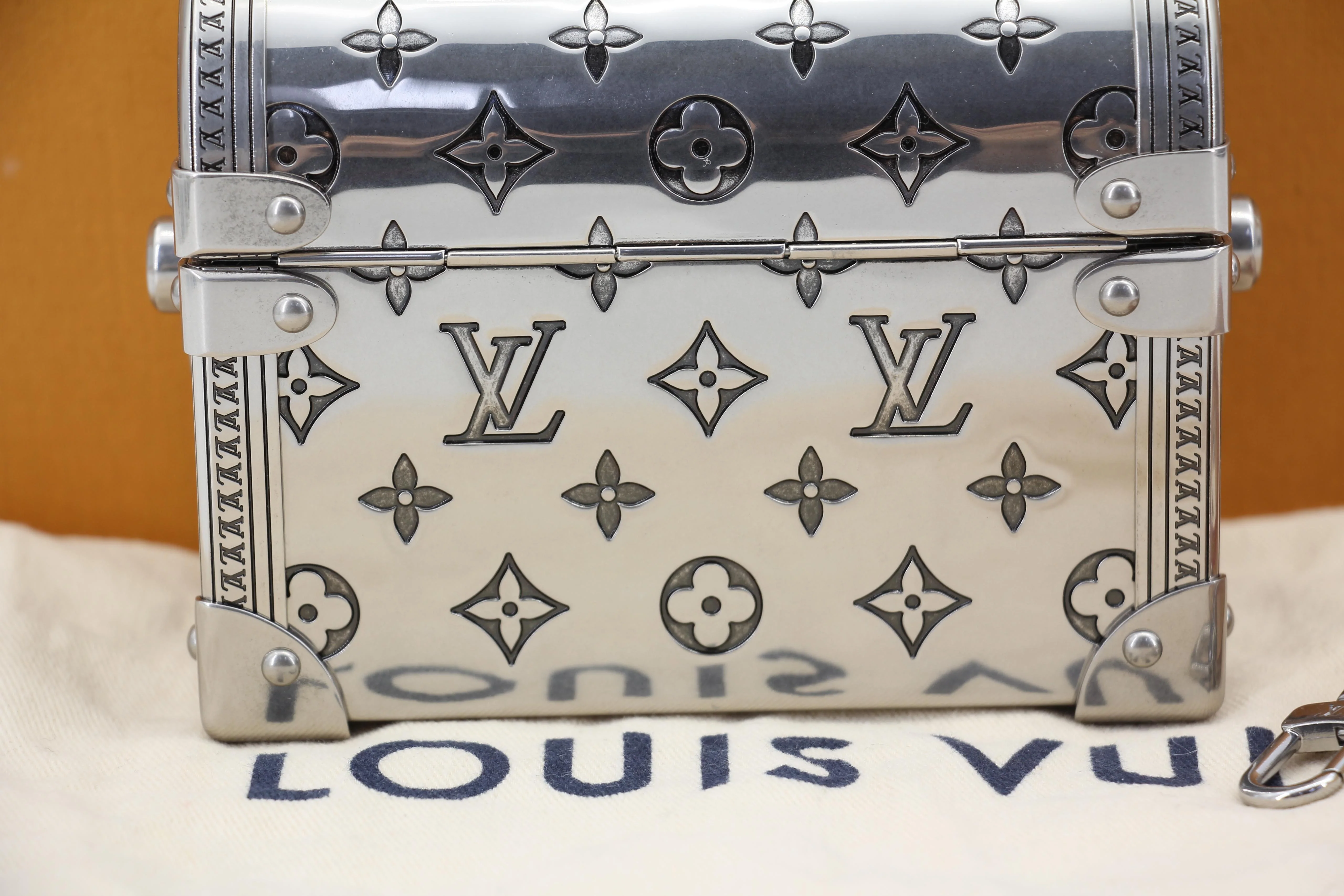 Louis Vuitton 2022 Metal Silver Monogram Mini Treasure Trunk - Image 15