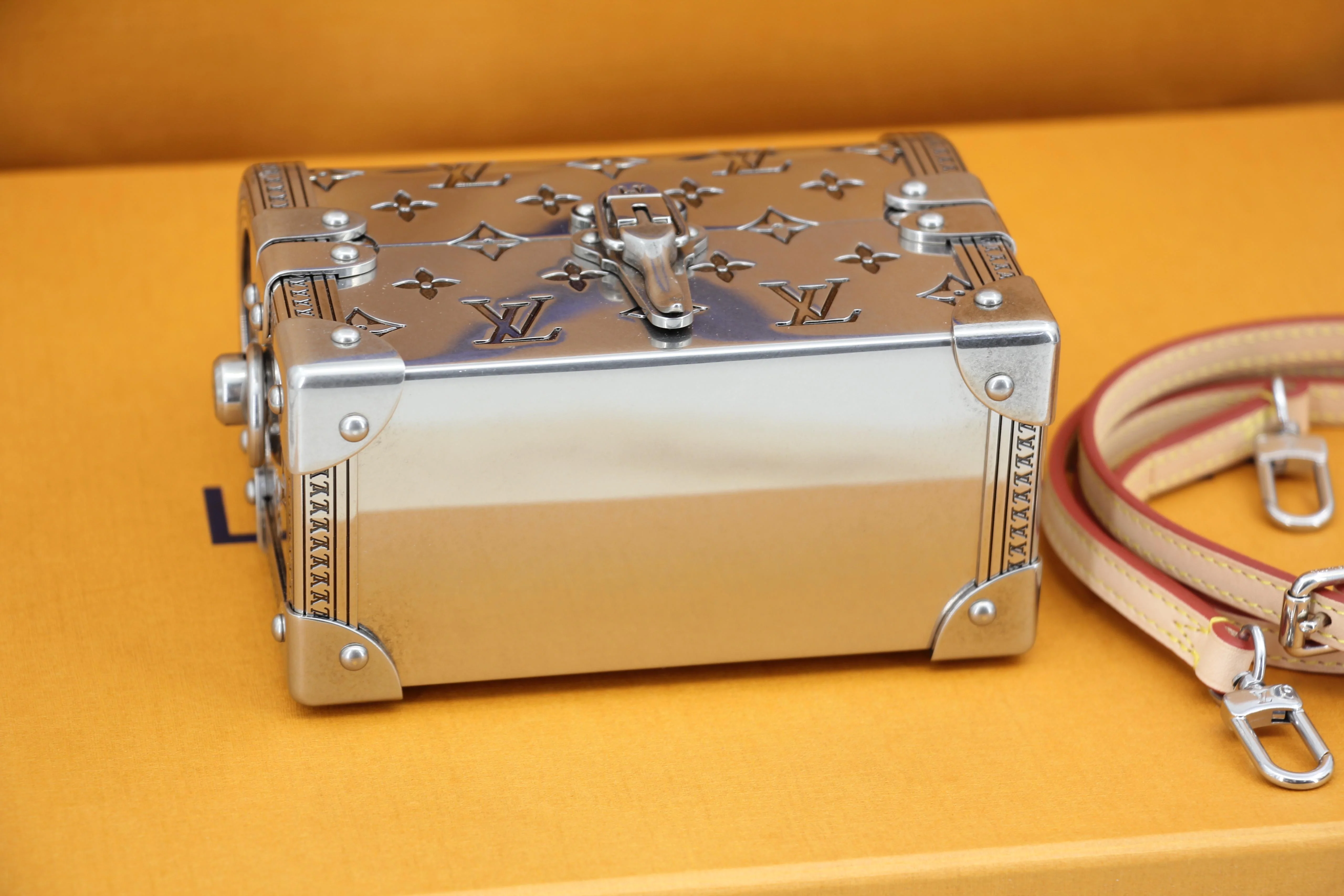 Louis Vuitton 2022 Metal Silver Monogram Mini Treasure Trunk - Image 18