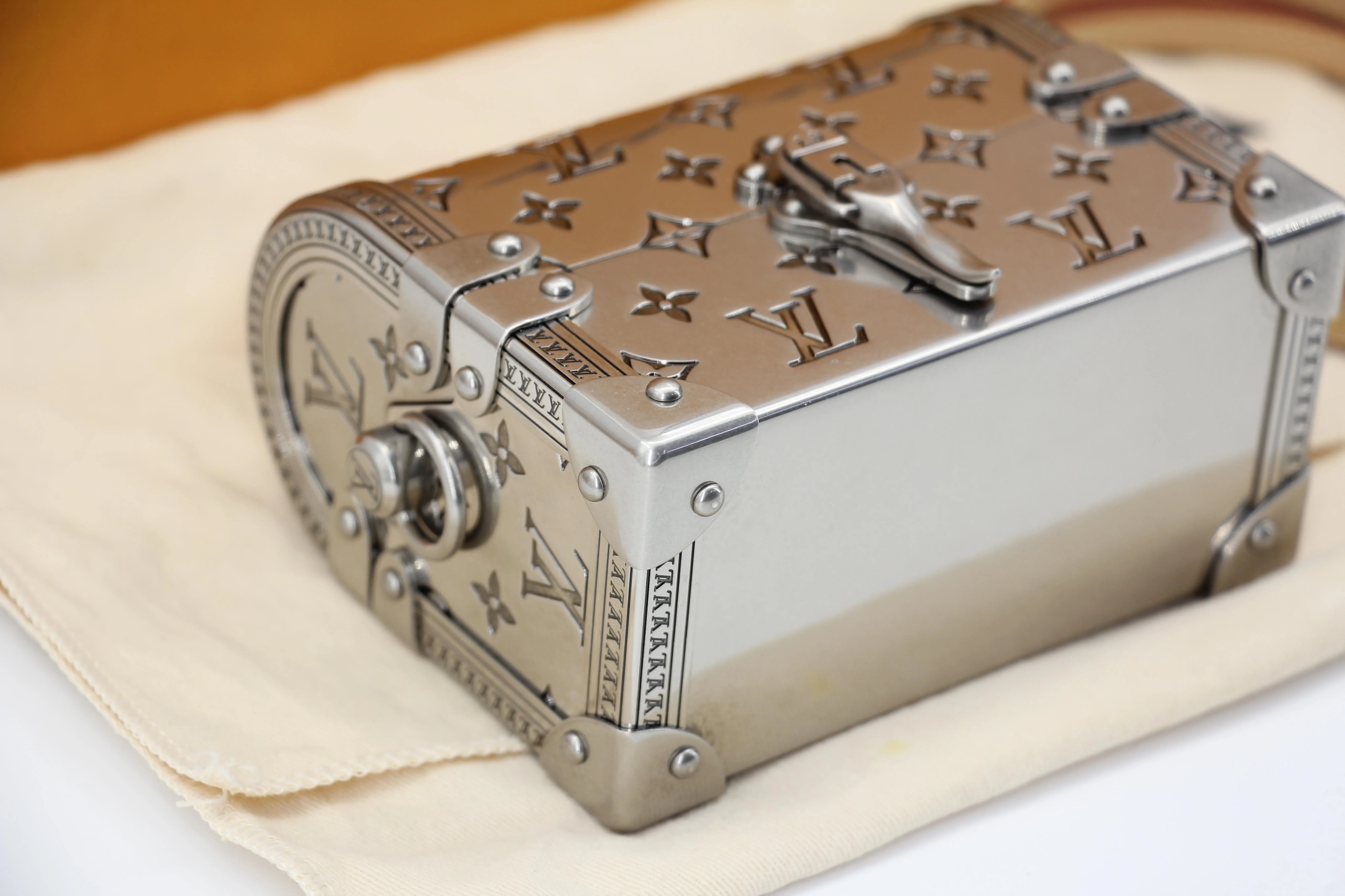 Louis Vuitton 2022 Metal Silver Monogram Mini Treasure Trunk - Image 3