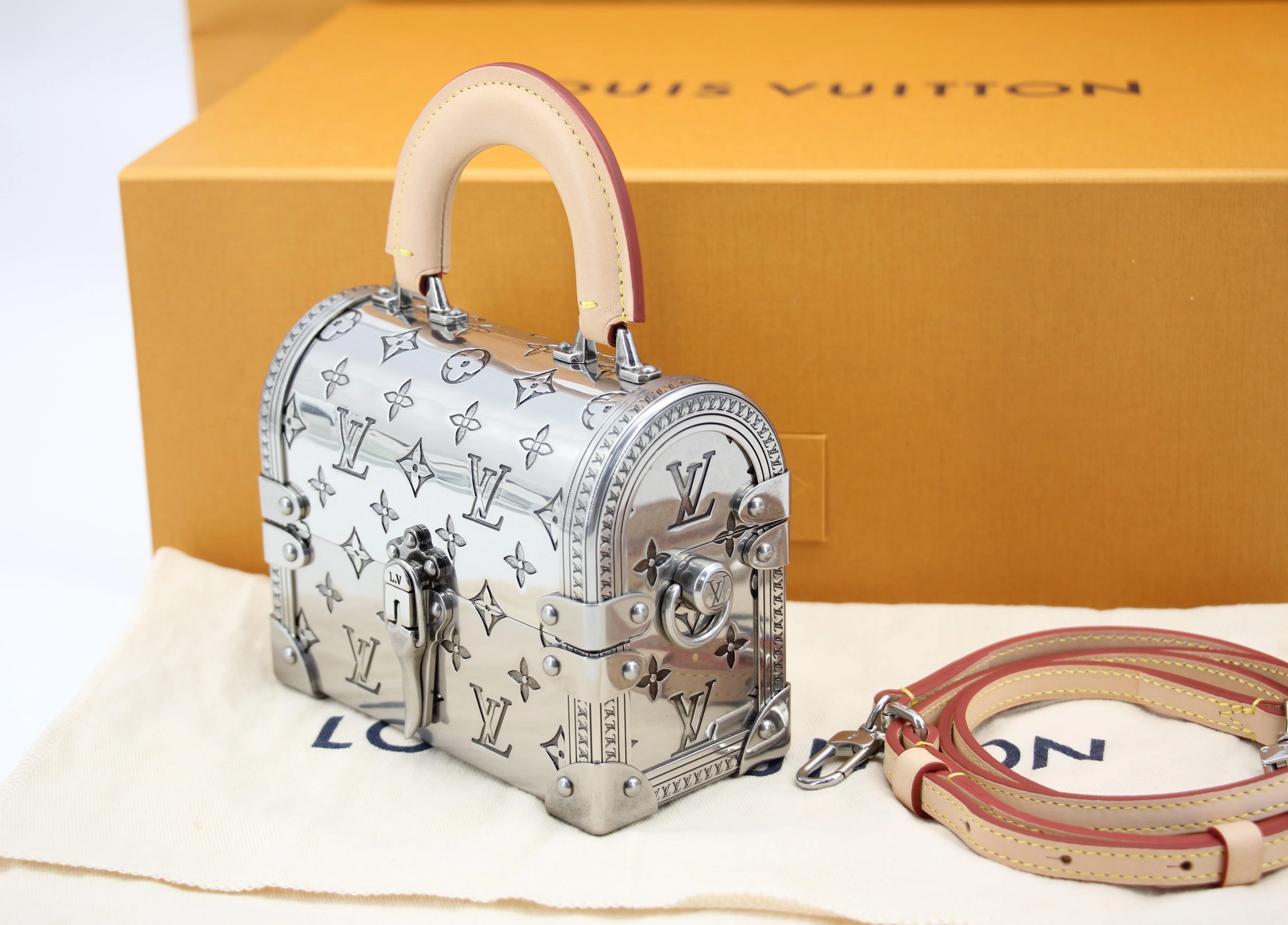 Louis Vuitton 2022 Metal Silver Monogram Mini Treasure Trunk - Image 5