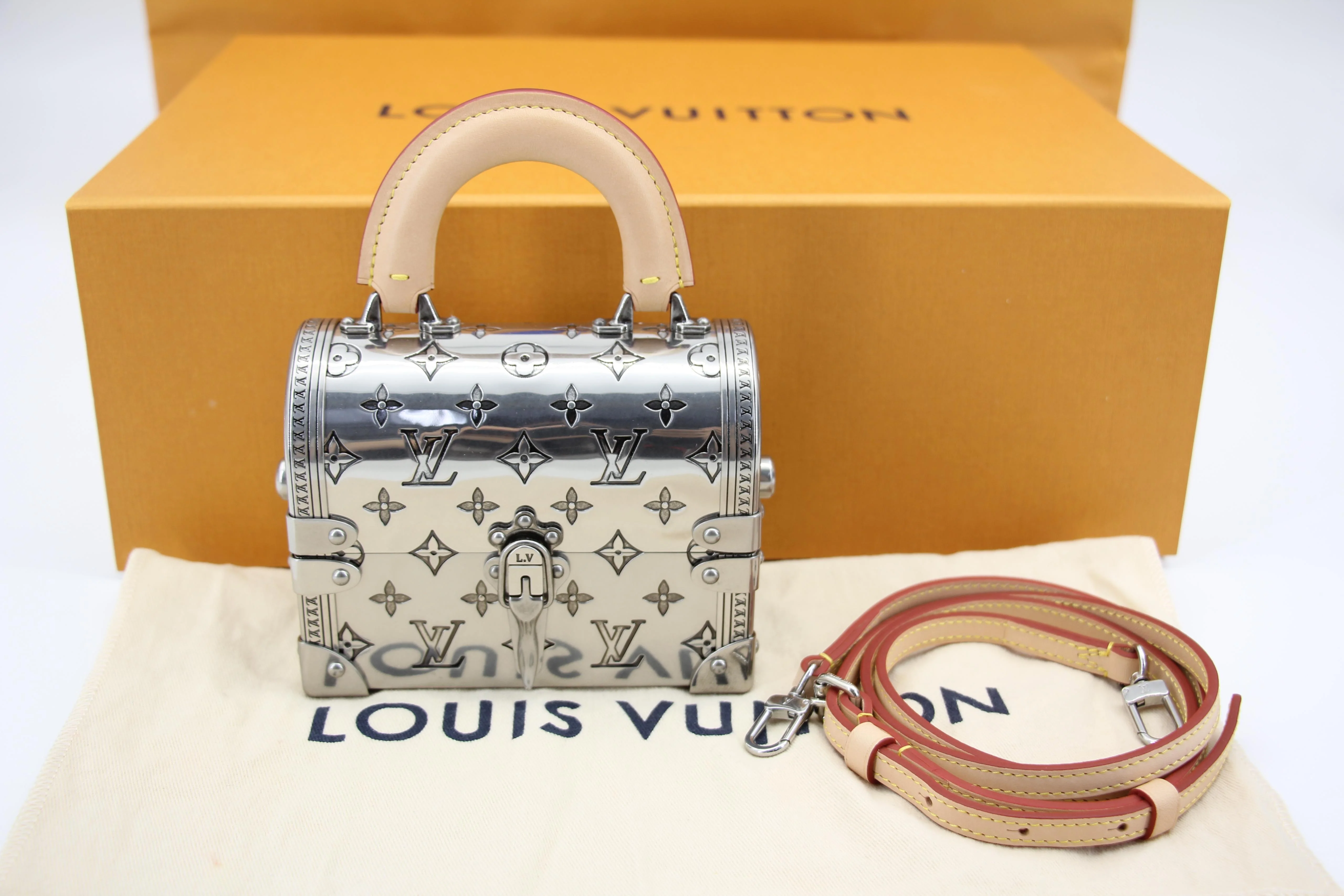 Louis Vuitton 2022 Metal Silver Monogram Mini Treasure Trunk - Image 7