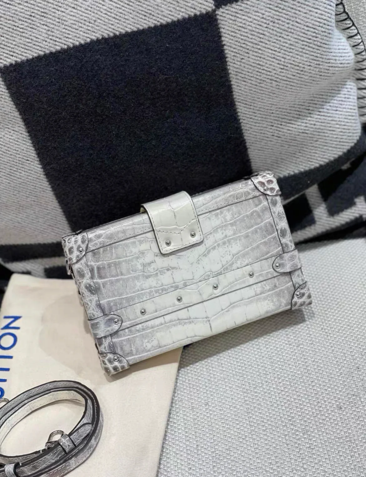 Louis Vuitton Himalaya crocodile petite male - Image 2