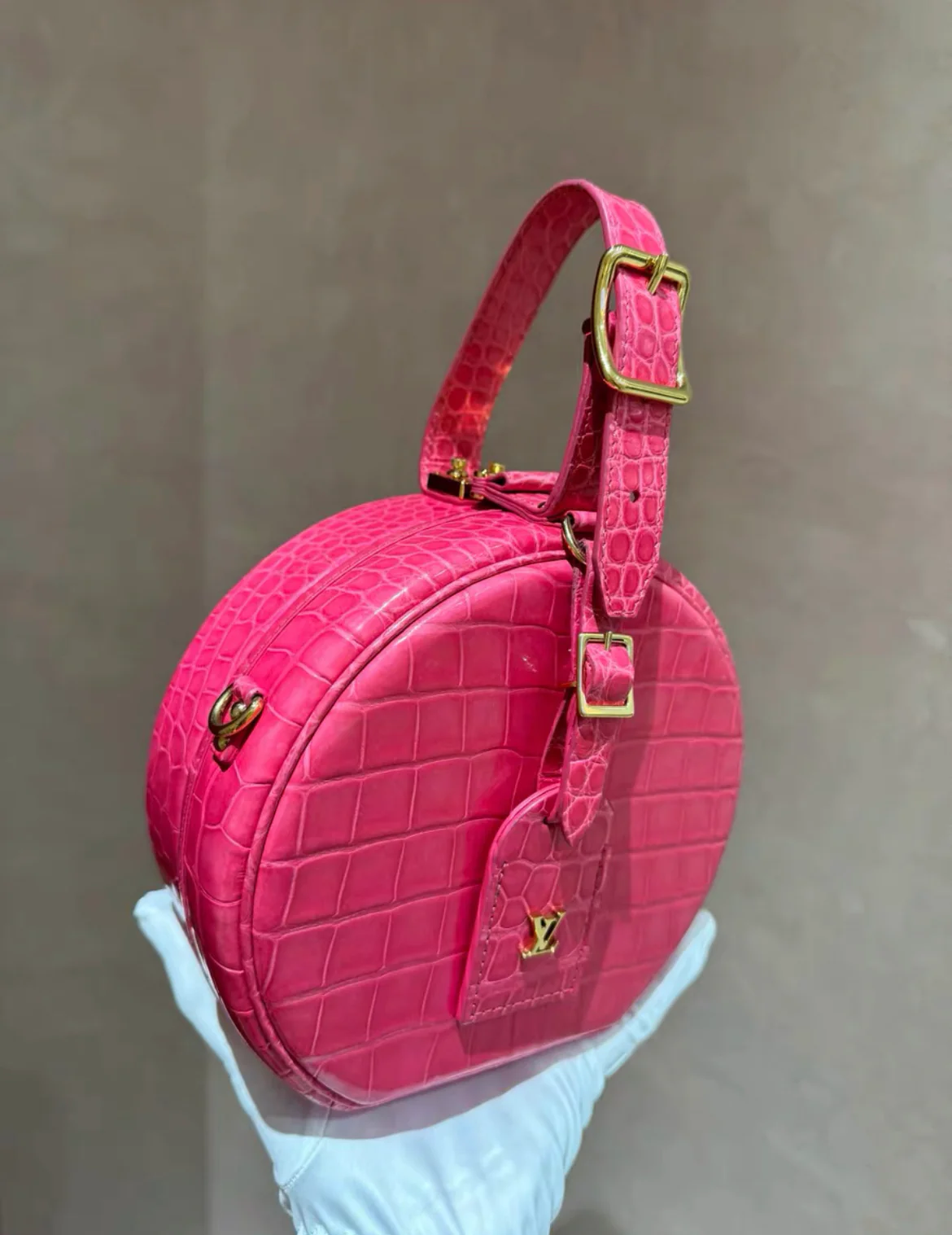 Louis Vuitton Pink Alligator Petite Boite Chapeau - Image 4