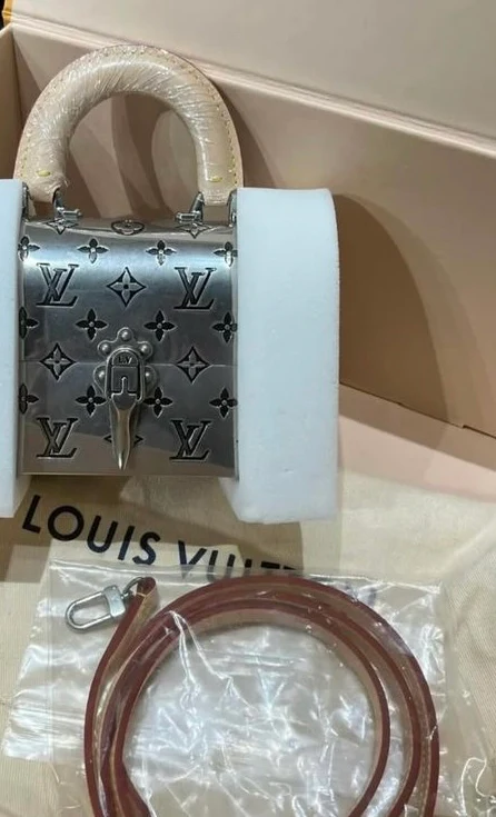 Louis Vuitton Silver Monogram Metal Mini Treasure Trunk, 2022 available brand new full set - Image 7