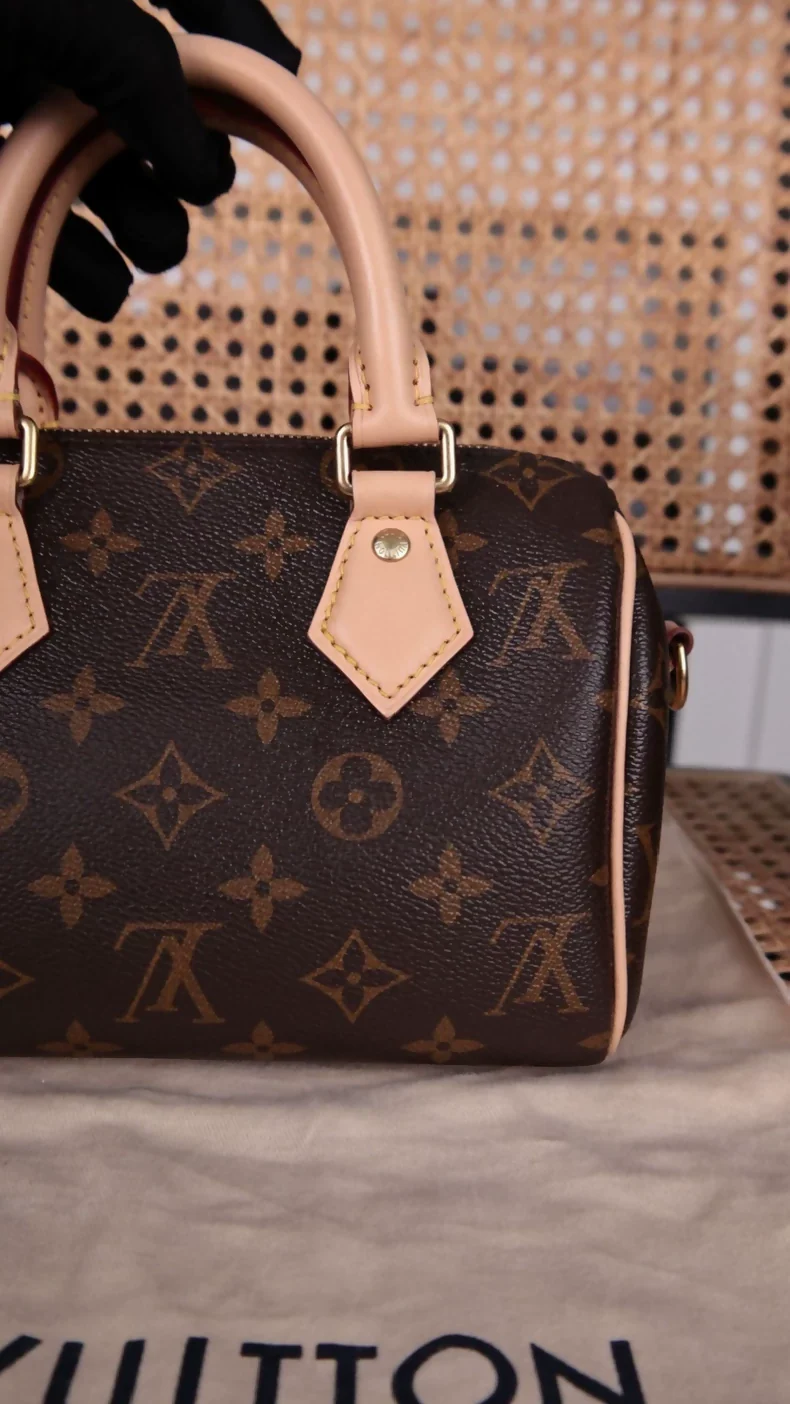 Louis Vuitton Speedy 20 Shoulder Bag - Image 2