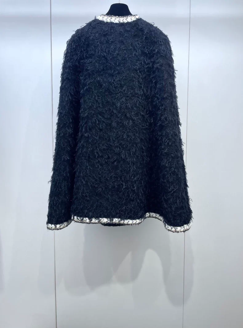 Chanel 25K black cape coat - Image 2