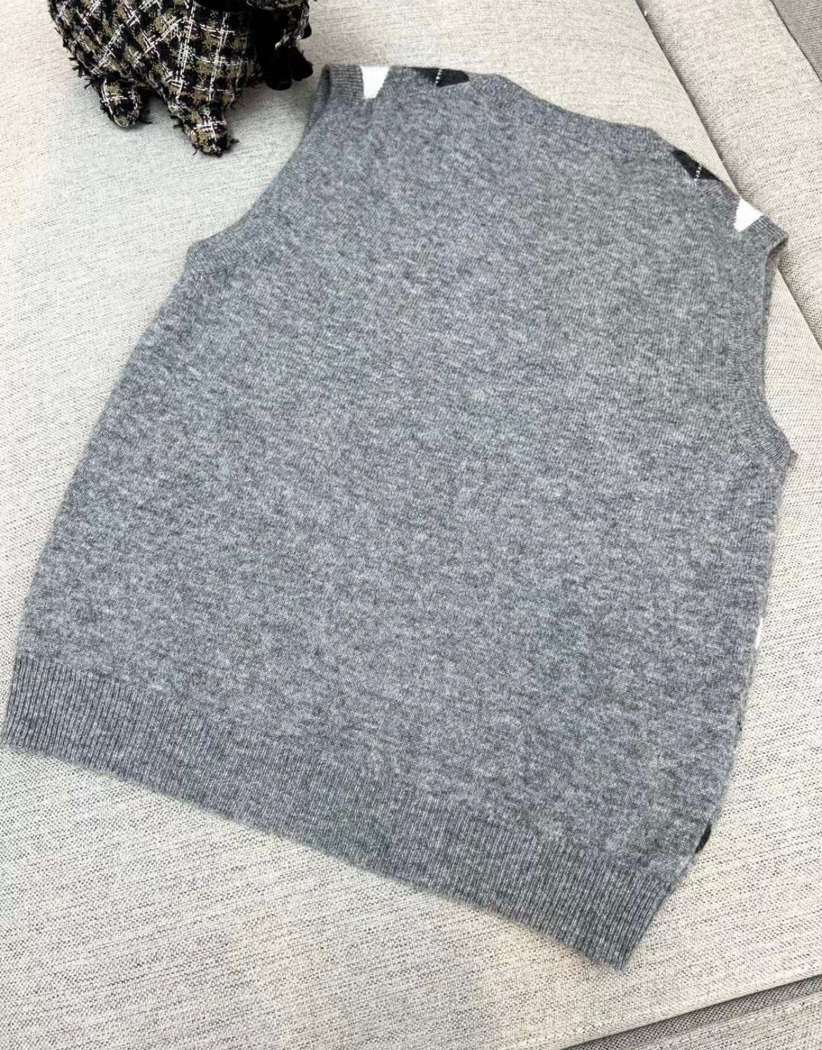 Miu Miu Cashmere Vest 'Marble Grey' brand new size 40 - Image 5