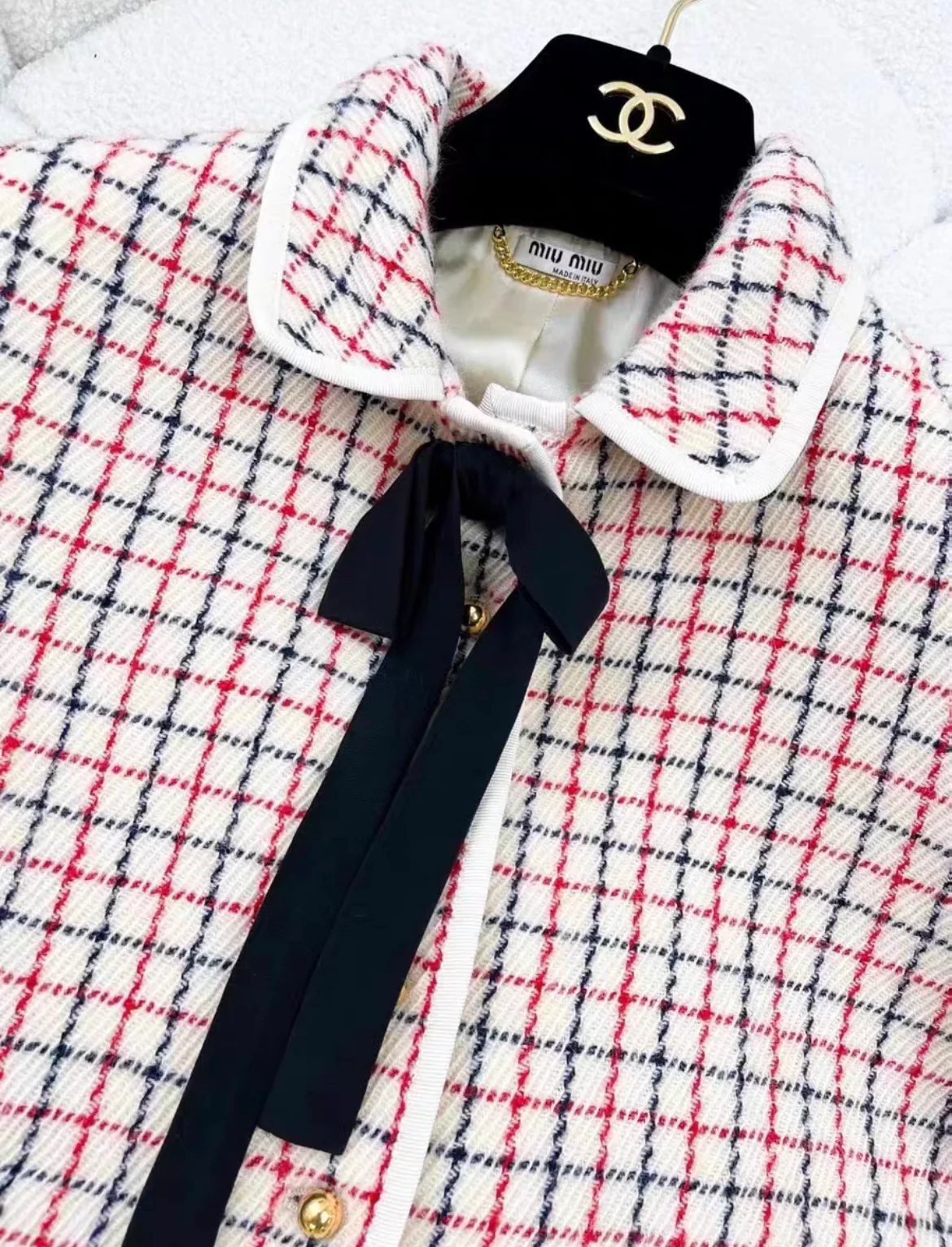 Miu Miu pink plaid jacket and skirt set in size 40 - Image 4