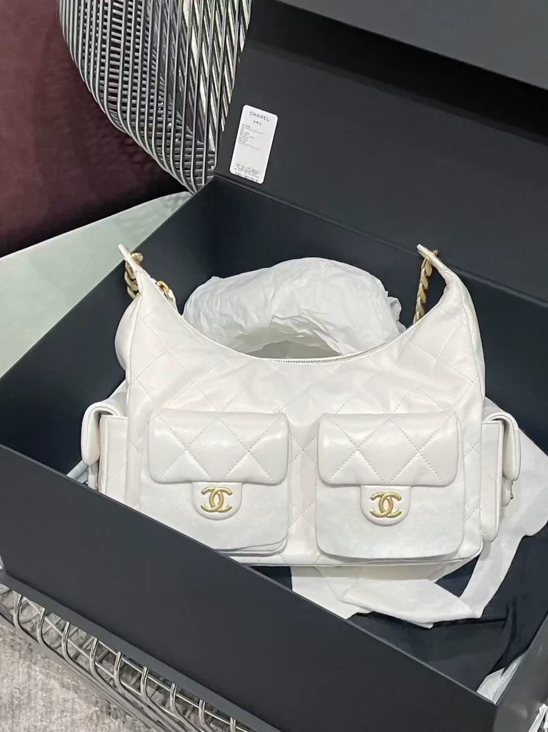 Chanel 25C white hobo bag - Image 2
