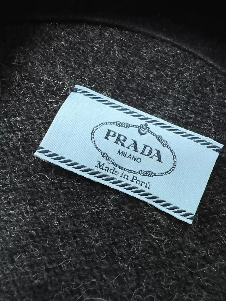 Prada dark grey V-neck knit cardigan - Image 4