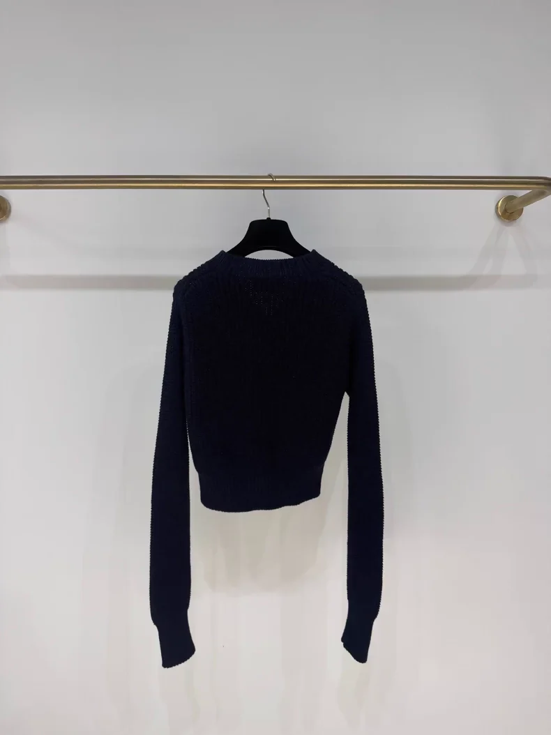 Prada navy blue V-neck knit sweater with triangle logo - Image 3