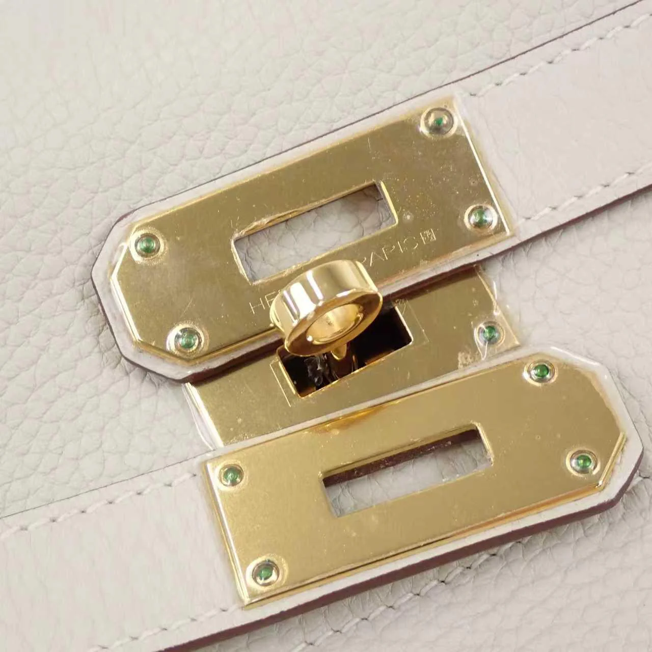 Pre-owned Hermès Fringe Shoulder Kelly 42 JPG Craie Leather Gold Hardware - Image 10