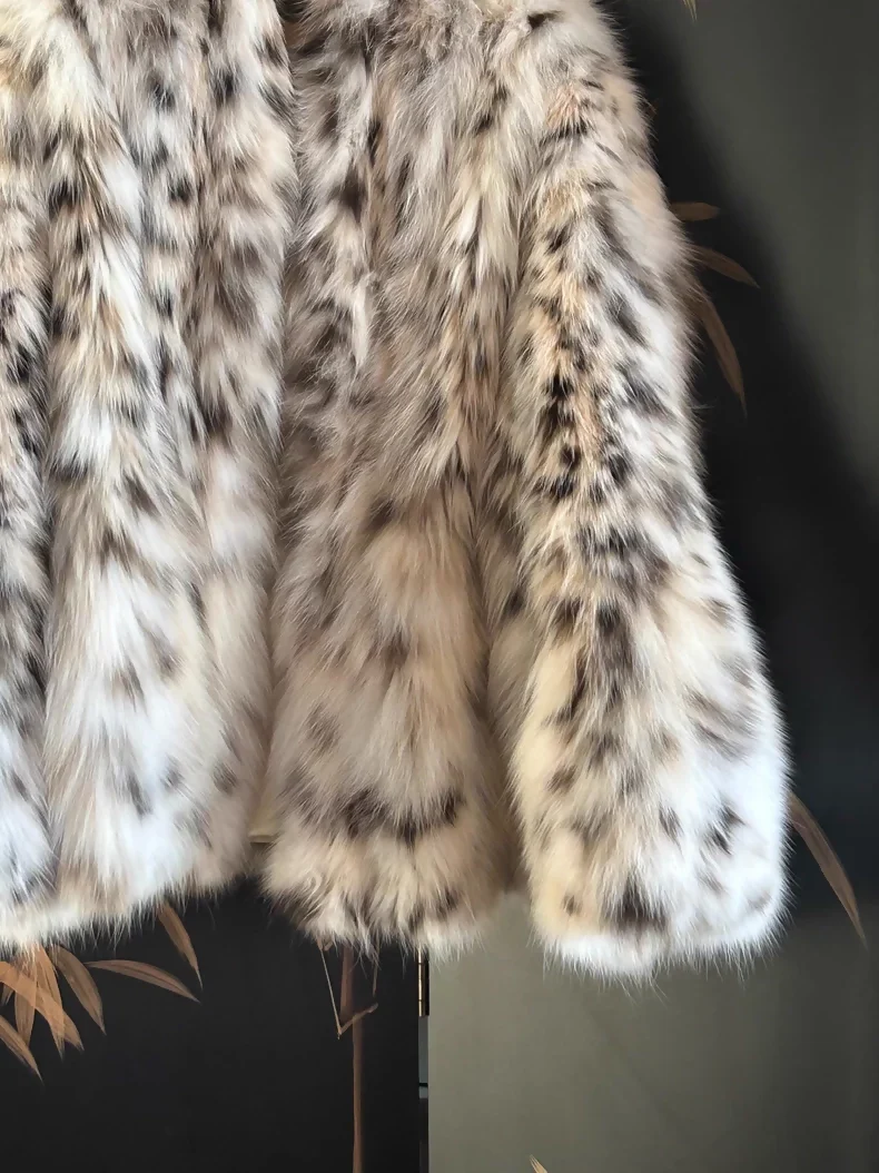 Vintage Pure white mountain lynx coat - Image 3