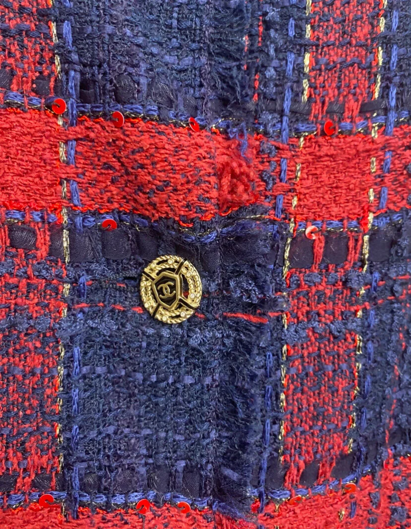 RARE CHANEL 08P RUNWAY BLUE RED GOLD CC CHAINS TWEED JACKET FR 44 - Image 5