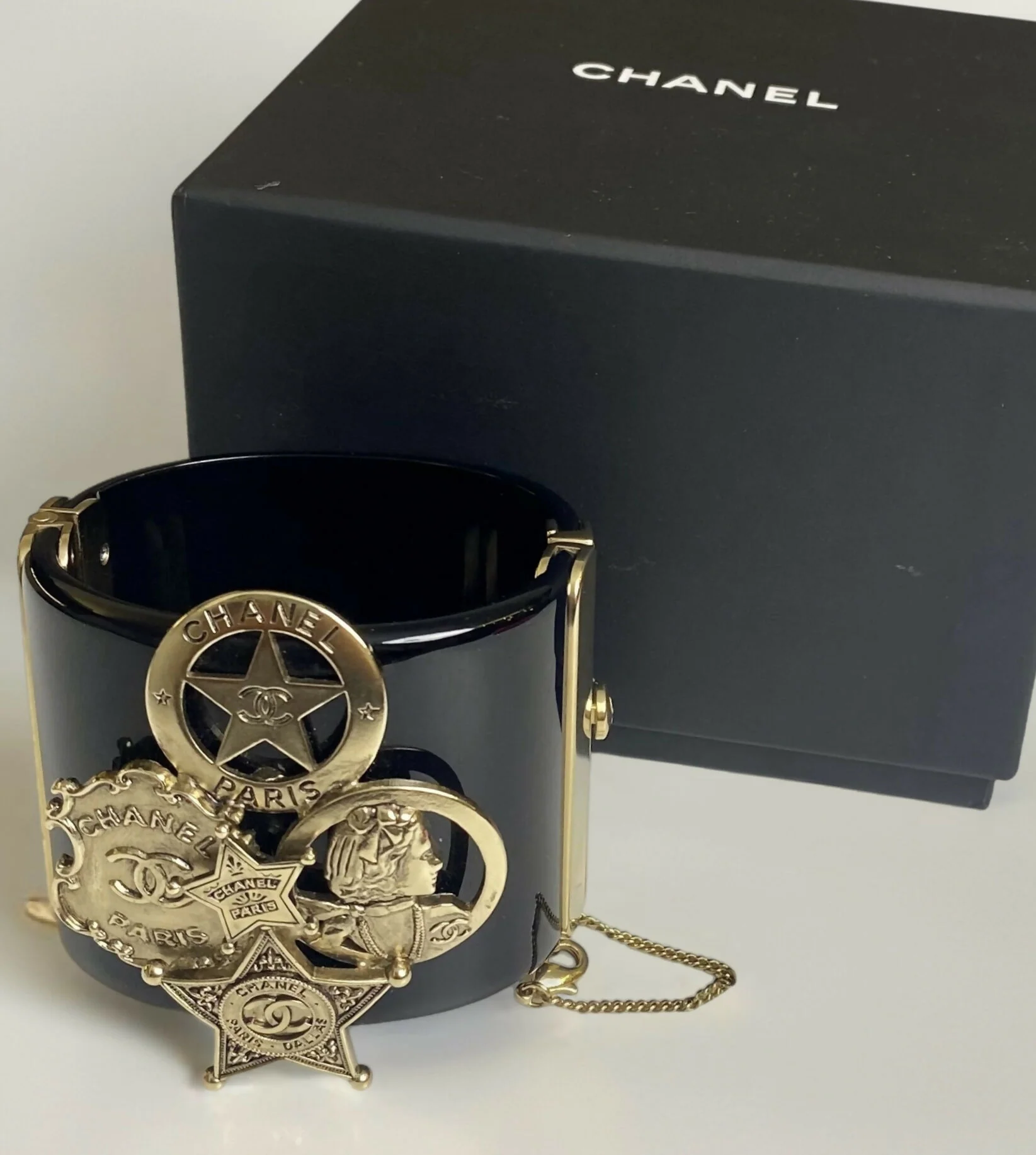 Rare Chanel 14A Paris Dallas Black Gold Wide Statement Cuff Bracelet - Image 3
