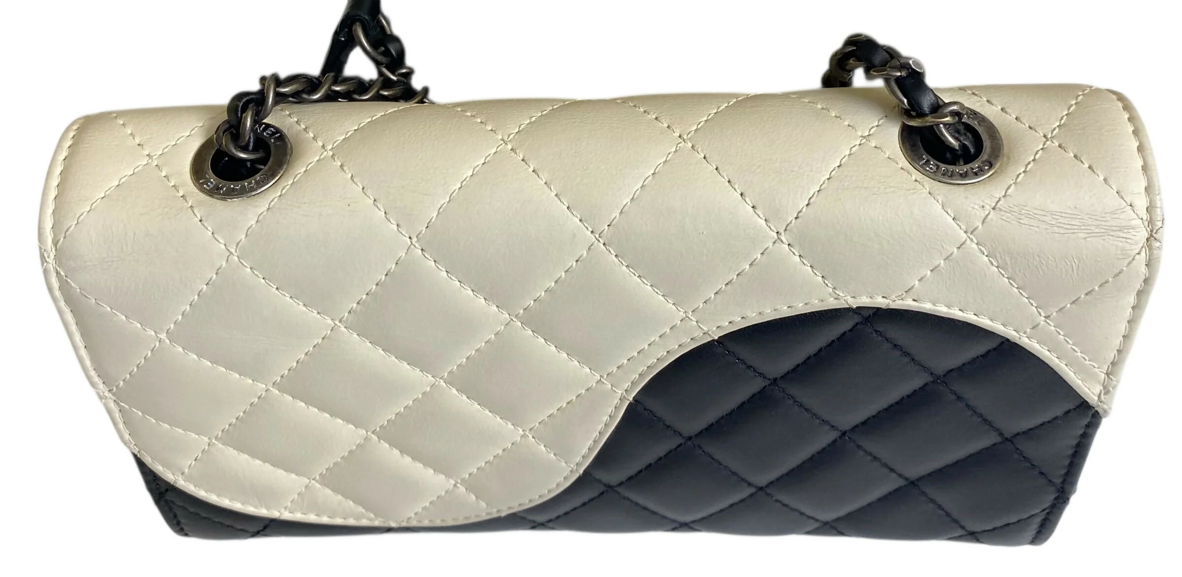 Rare Chanel 16C Paris-Seoul Small Yin Yang Flap Bag - Image 5