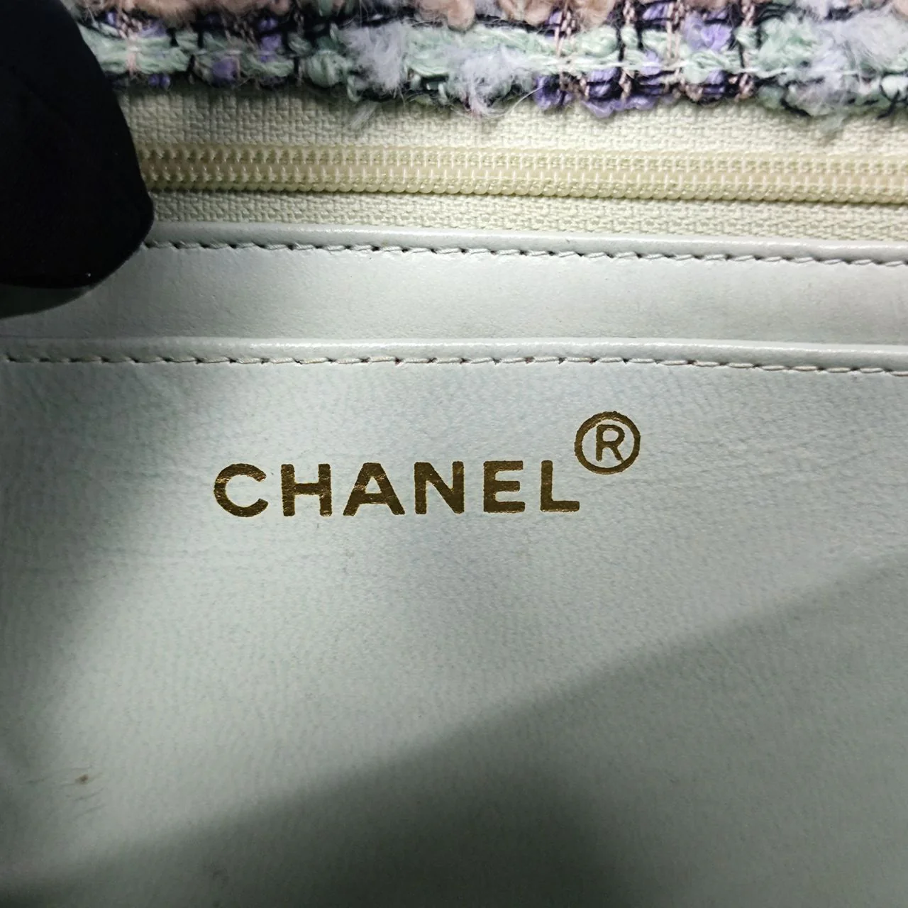 Rare CHANEL 1992 tweed Classic Flap two-in-one handbag set Collectors item - Image 2