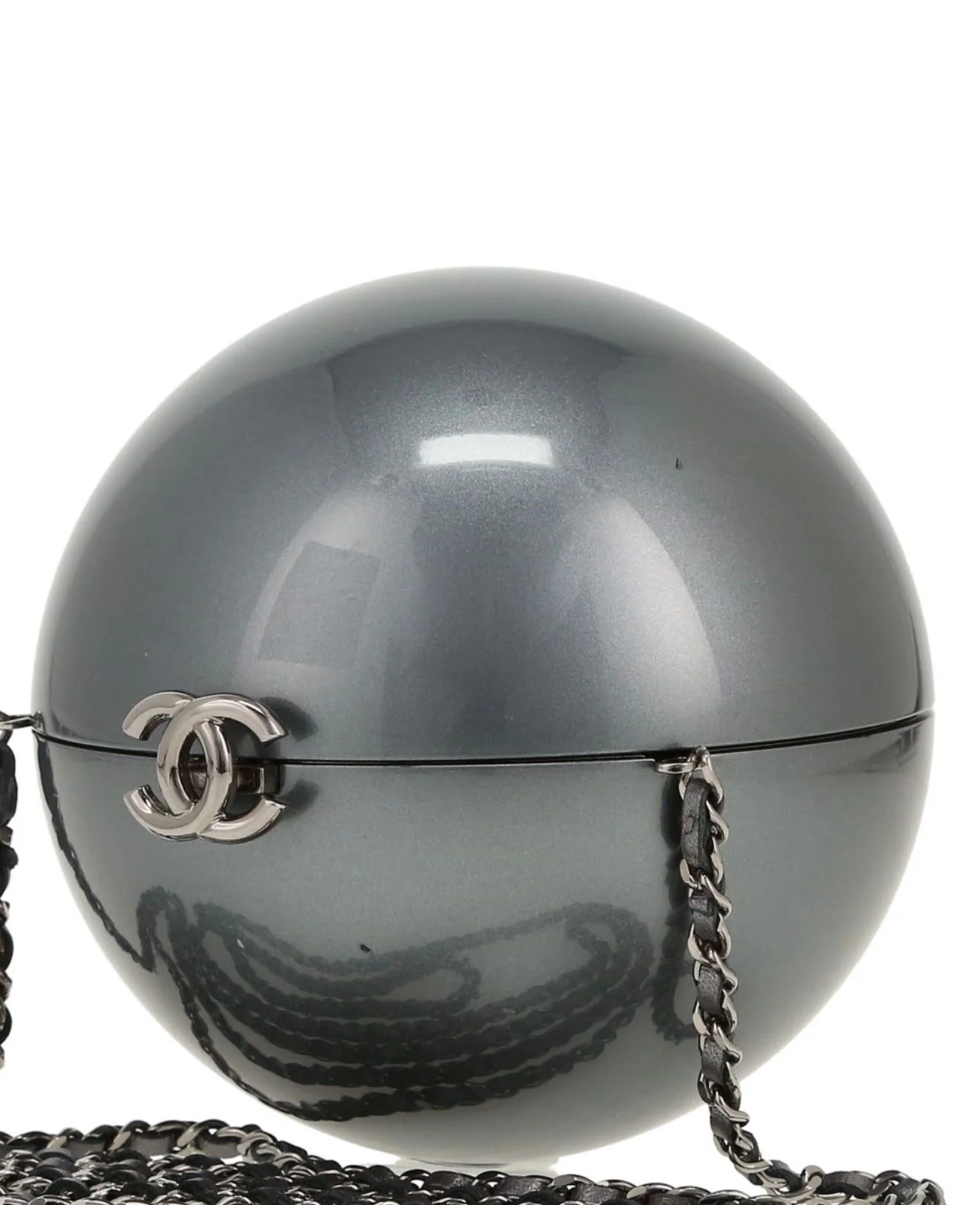 Rare Chanel 2010 Grey Pearl Minaudière - Image 5