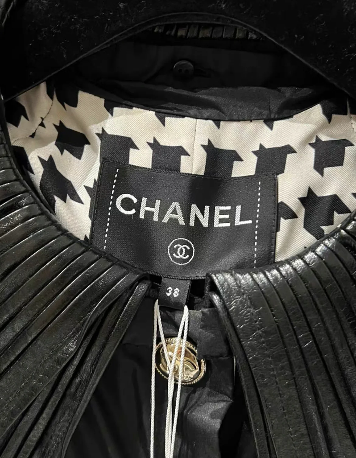Rare Chanel 20k Black long windbreaker with collar and cuffs coat size 38 - Image 4