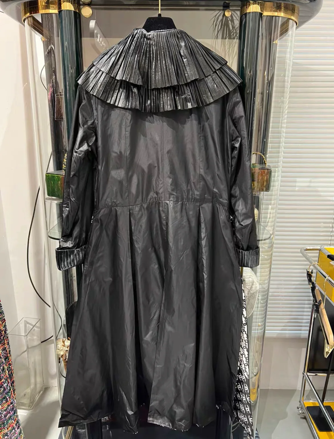 Rare Chanel 20k Black long windbreaker with collar and cuffs coat size 38 - Image 6