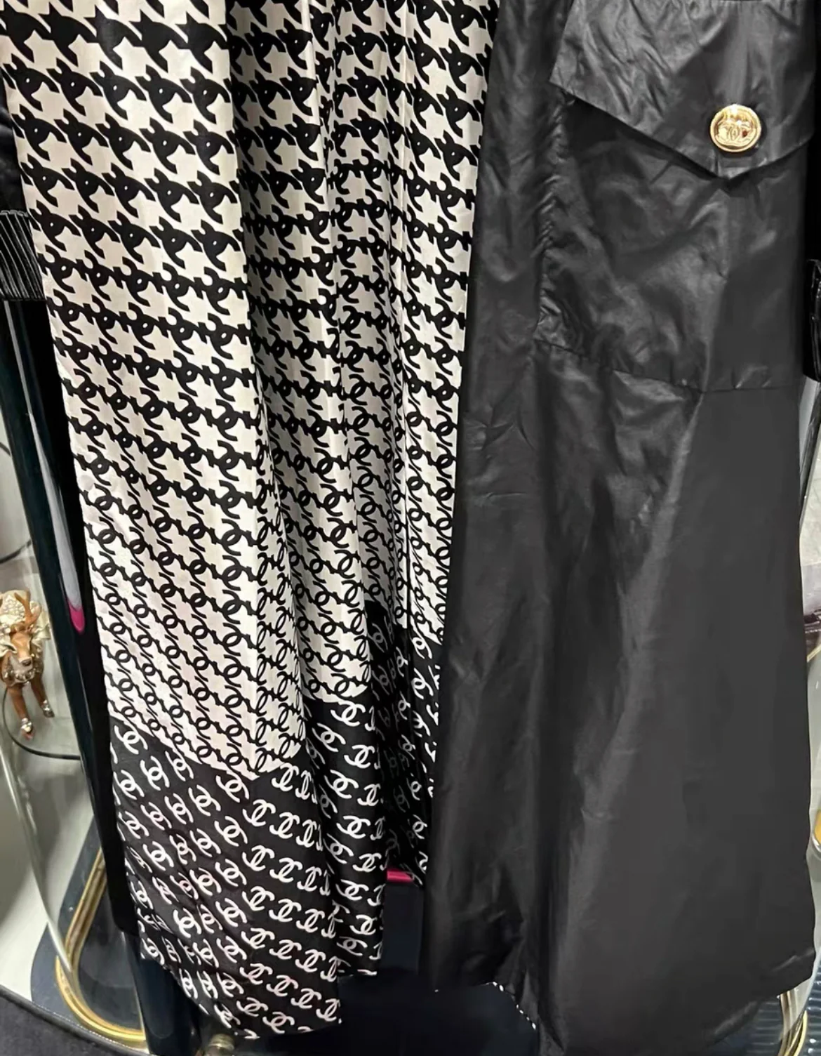 Rare Chanel 20k Black long windbreaker with collar and cuffs coat size 38 - Image 7