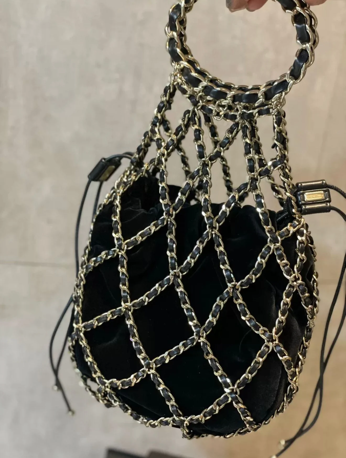 Rare Chanel 21A Net chain bag - Image 4