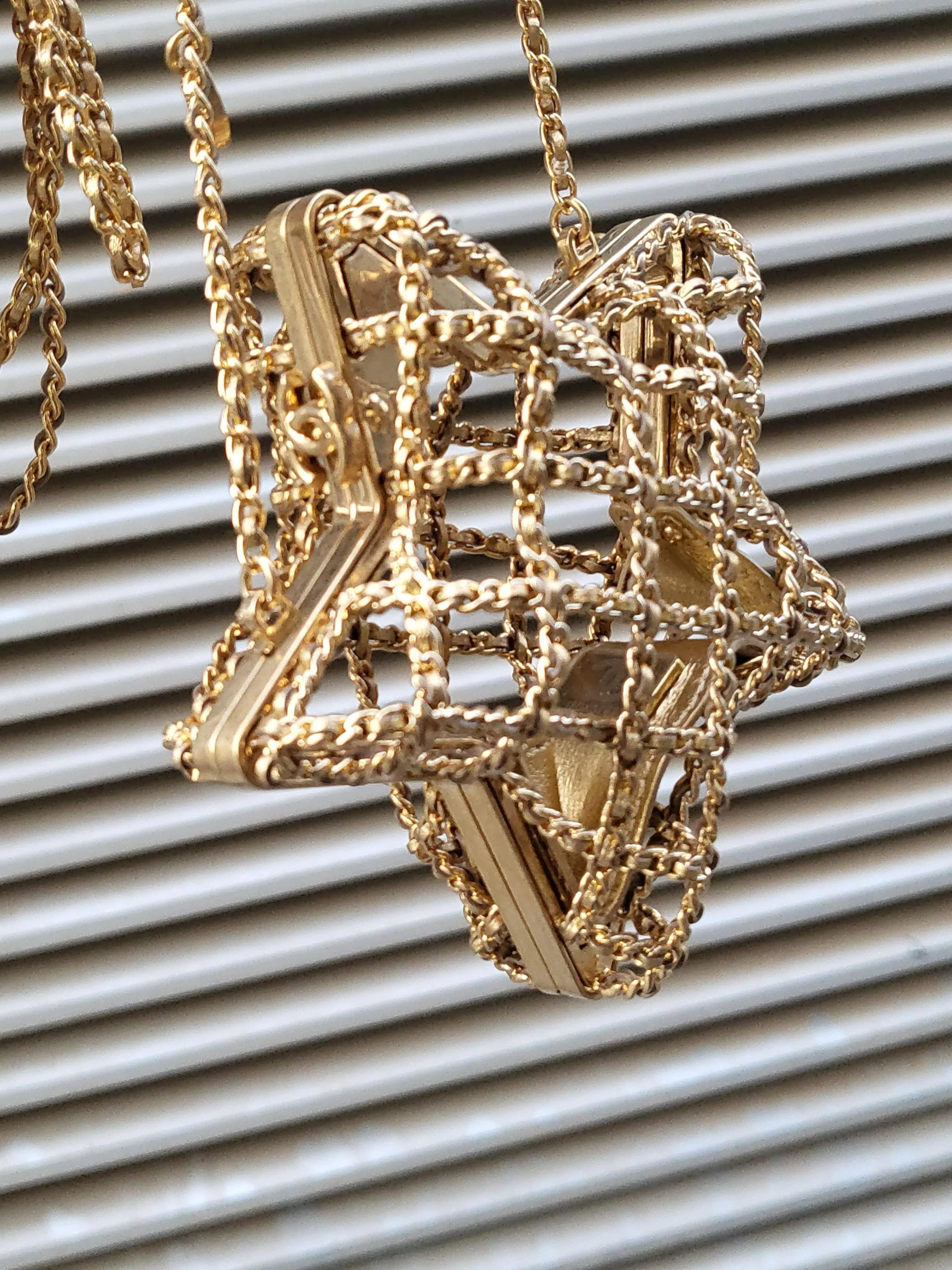 Rare CHANEL 23S Star Minaudiere Gold Evening Bag - Image 4