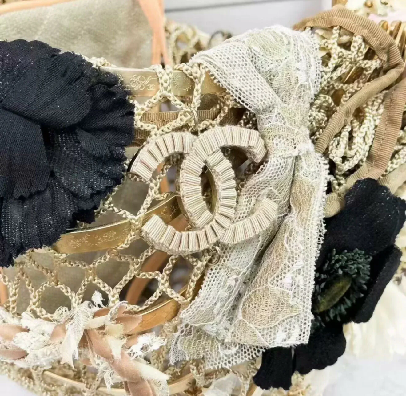 Rare Chanel flower basket from 2018/2019 runway show - Image 5